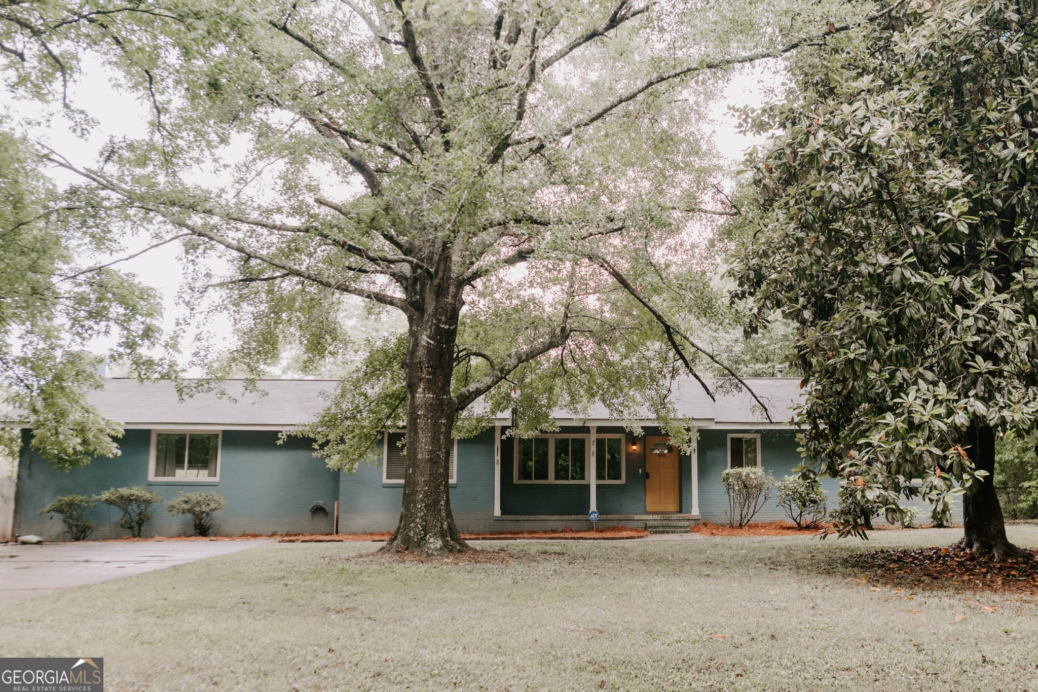 4 bedroom, 2.5 bathroom, 2,237 sq ft single family residence for sale at 481 Skinners Bypass, Milner, GA 30257 — photo 3