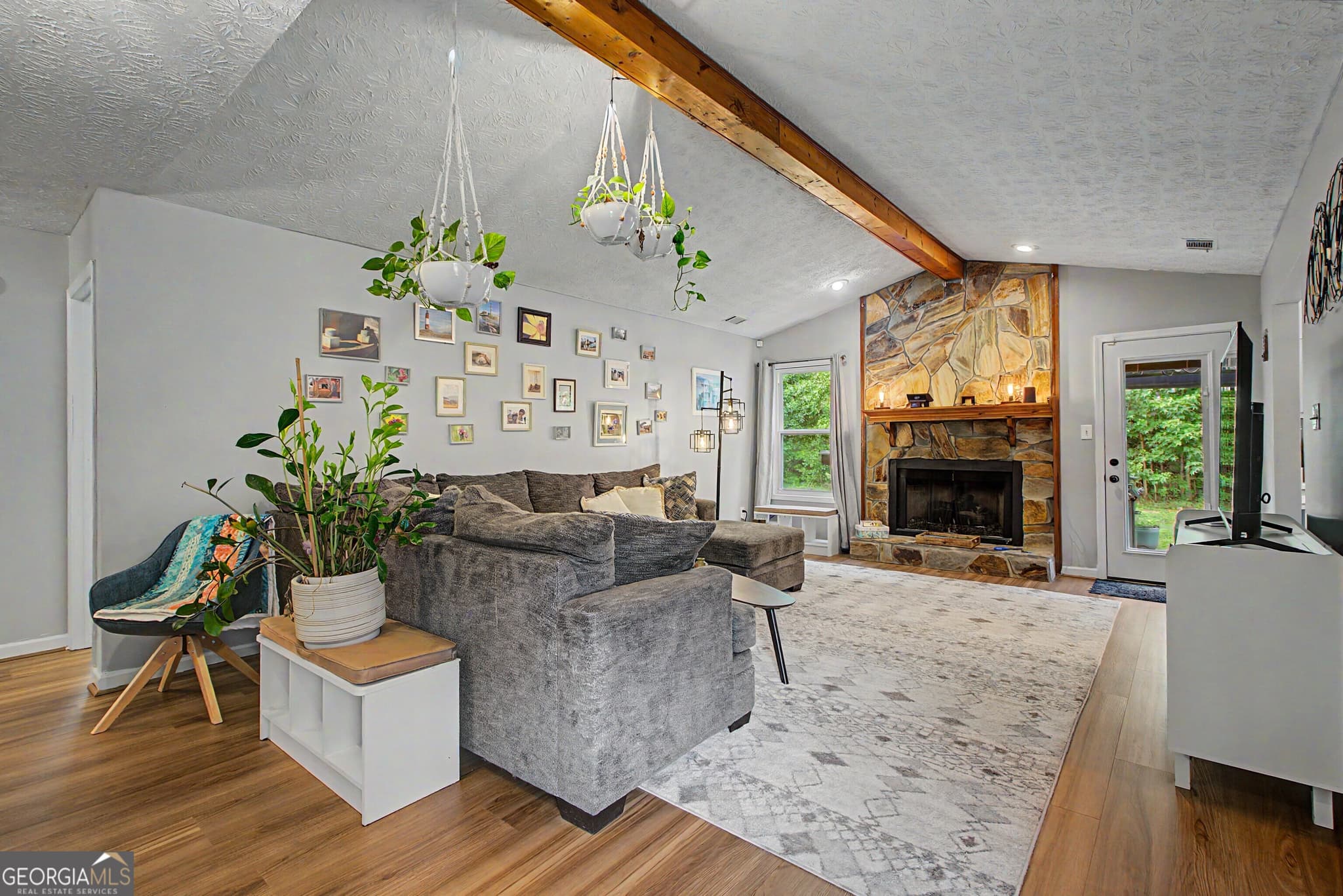 3 bedroom, 2 bathroom, 1,532 sq ft single family residence for sale at 125 Grandchester Way, Fayetteville, GA 30215 — photo 7