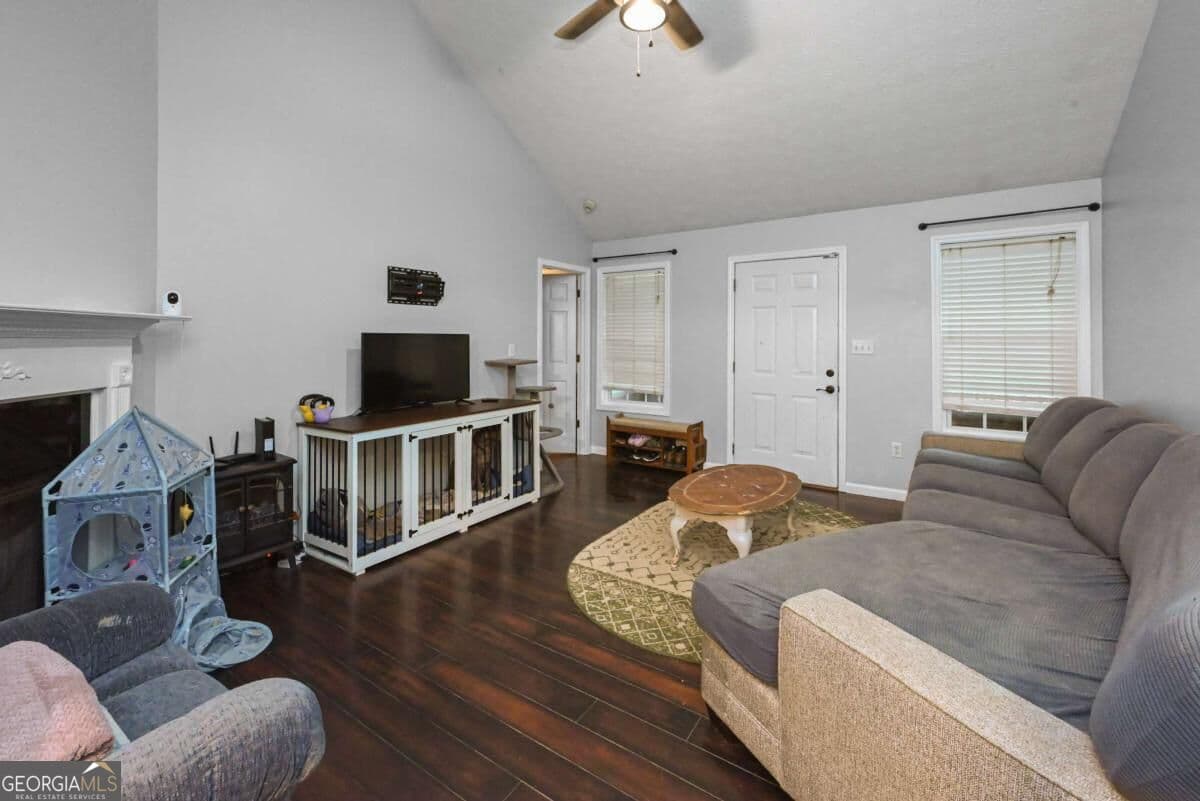 3 bedroom, 2 bathroom, 1,212 sq ft single family residence for sale at 36 Waterview Drive, Lagrange, GA 30240 — photo 7