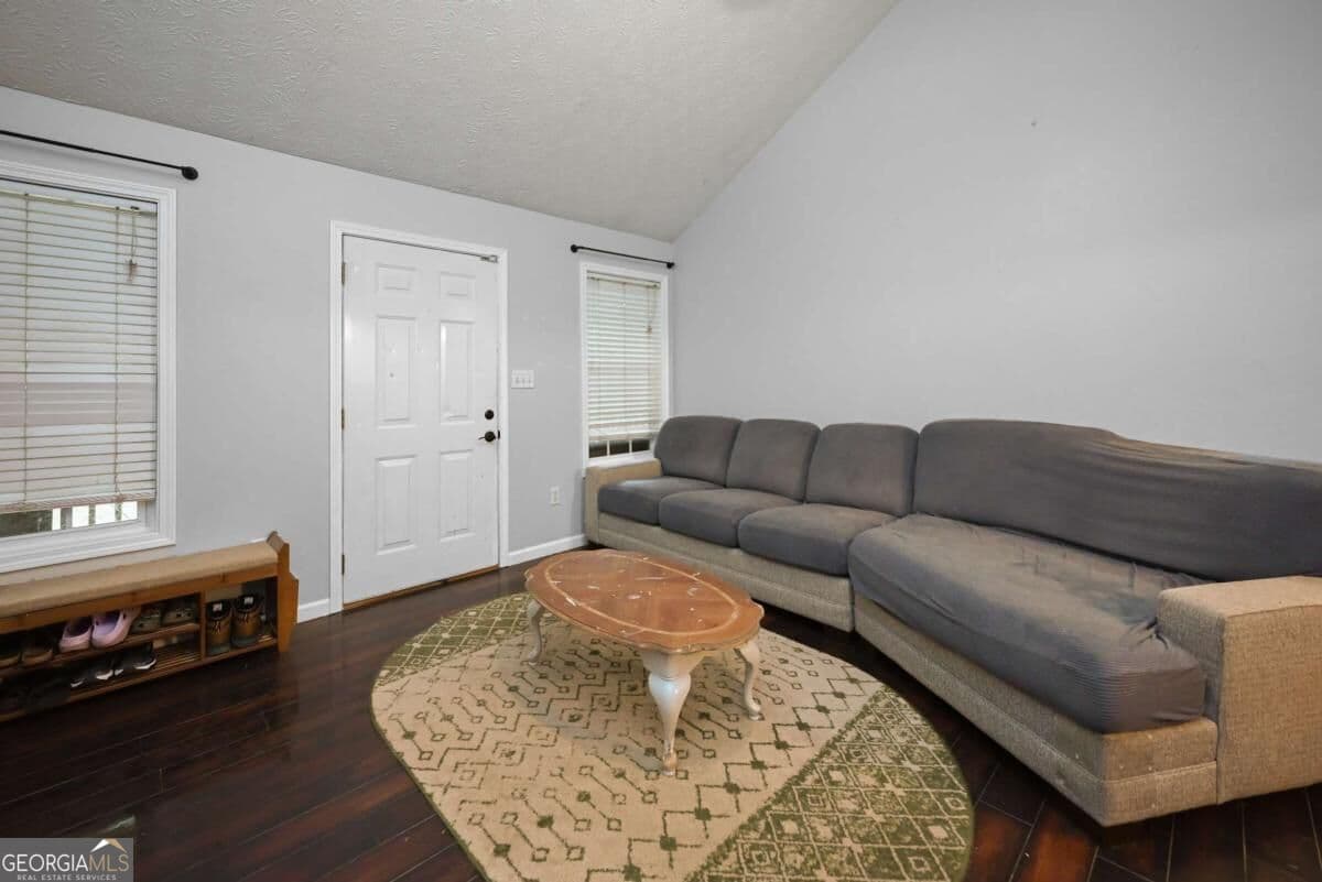 3 bedroom, 2 bathroom, 1,212 sq ft single family residence for sale at 36 Waterview Drive, Lagrange, GA 30240 — photo 8