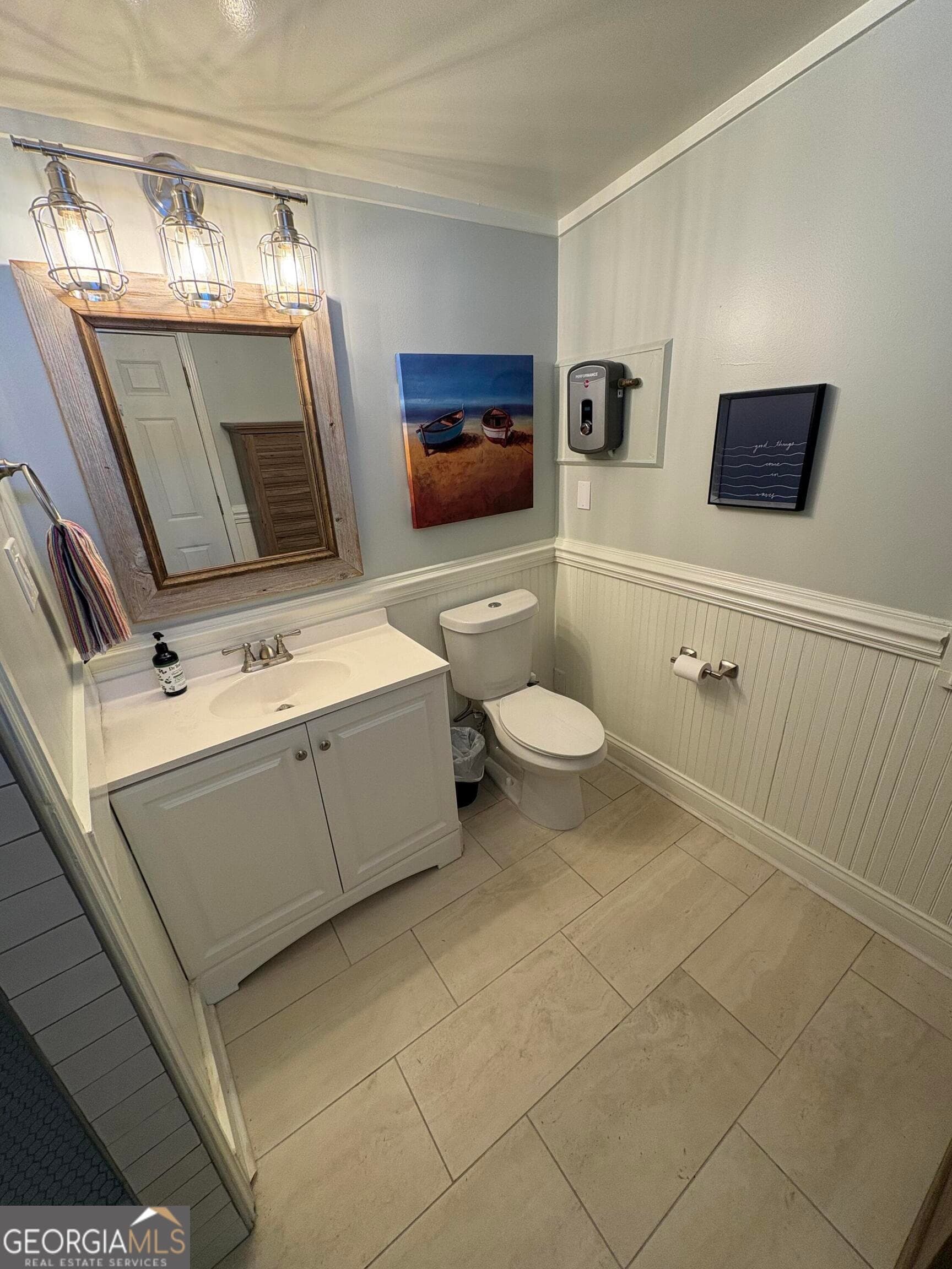 1 bedroom, 1.5 bathroom, 460 sq ft cabin,single family residence for sale at 5400 Kings Camp Road # B21, Acworth, GA 30102 — photo 4