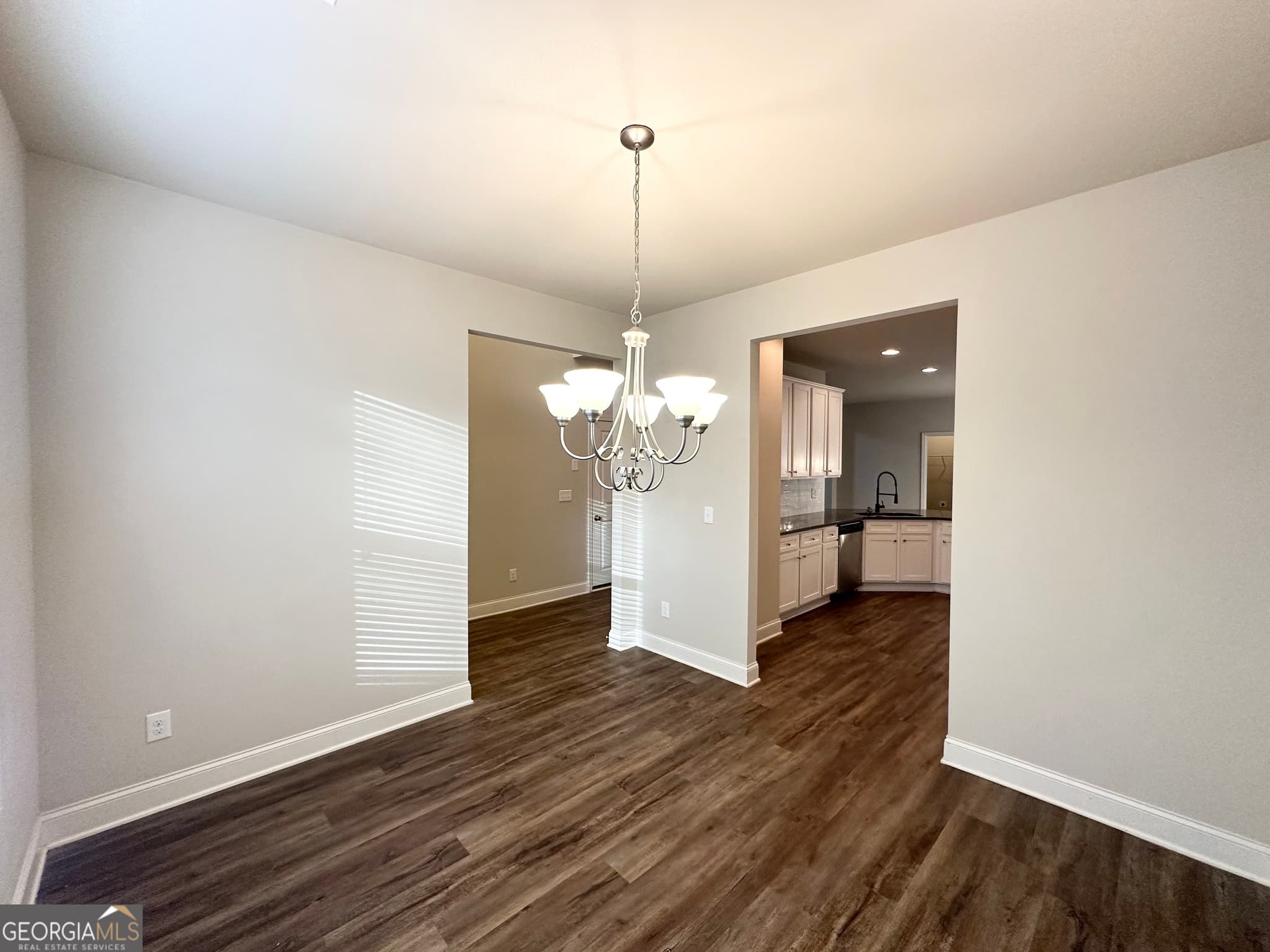 4 bedroom, 2.5 bathroom, 2,351 sq ft single family residence for sale at 318 Dublin Way, Dallas, GA 30132 — photo 2