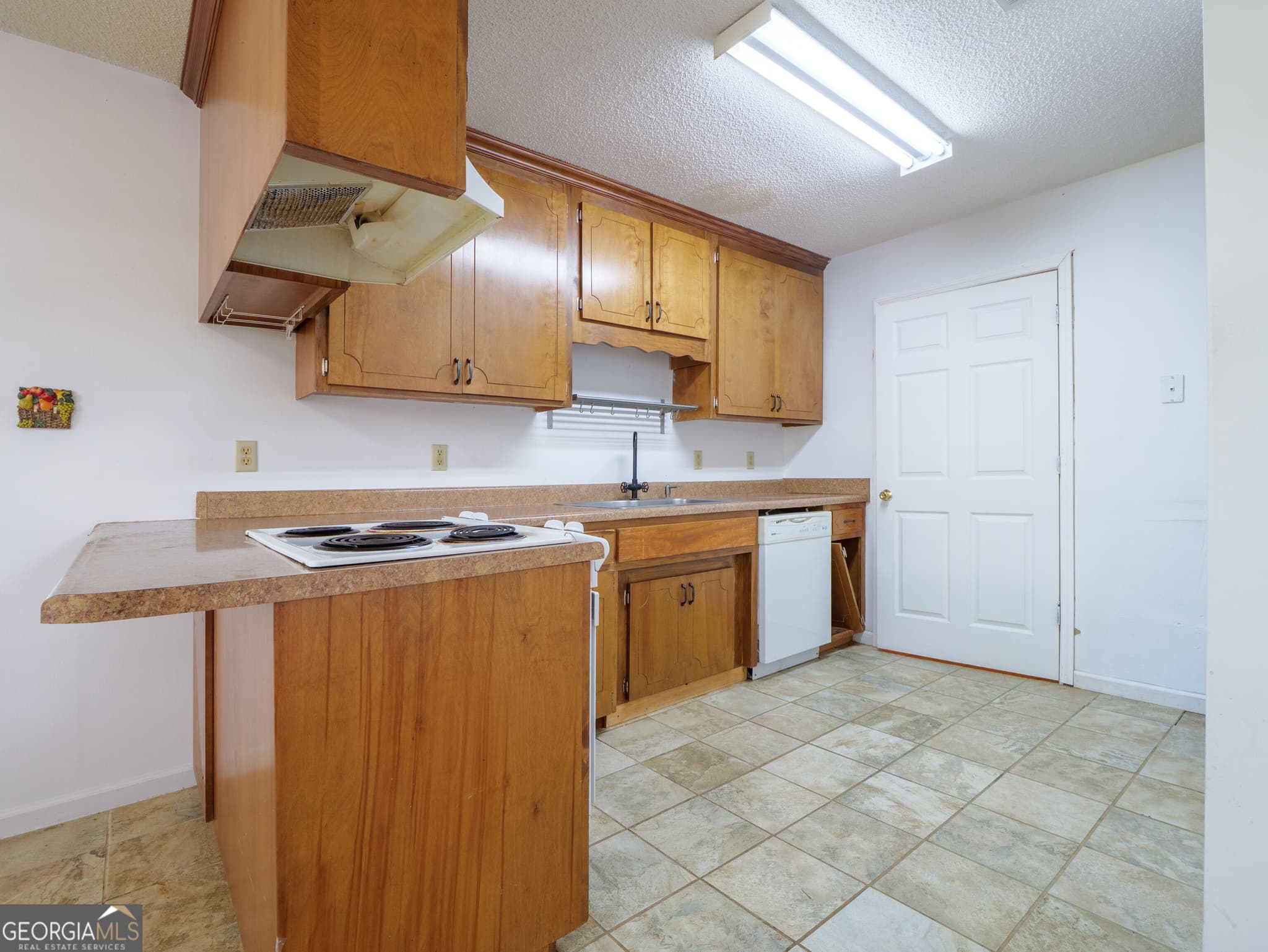 3 bedroom, 2 bathroom, 1,292 sq ft single family residence for sale at 91 C Johnson, Ray City, GA 31645 — photo 10