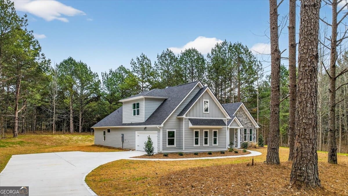 5 bedroom, 4 bathroom, 2,900 sq ft single family residence for sale at 98 Mud Bridge Road, The Rock, GA 30285 — photo 2