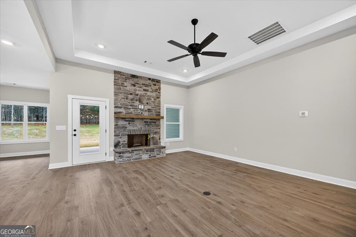 5 bedroom, 4 bathroom, 2,900 sq ft single family residence for sale at 98 Mud Bridge Road, The Rock, GA 30285 — photo 8