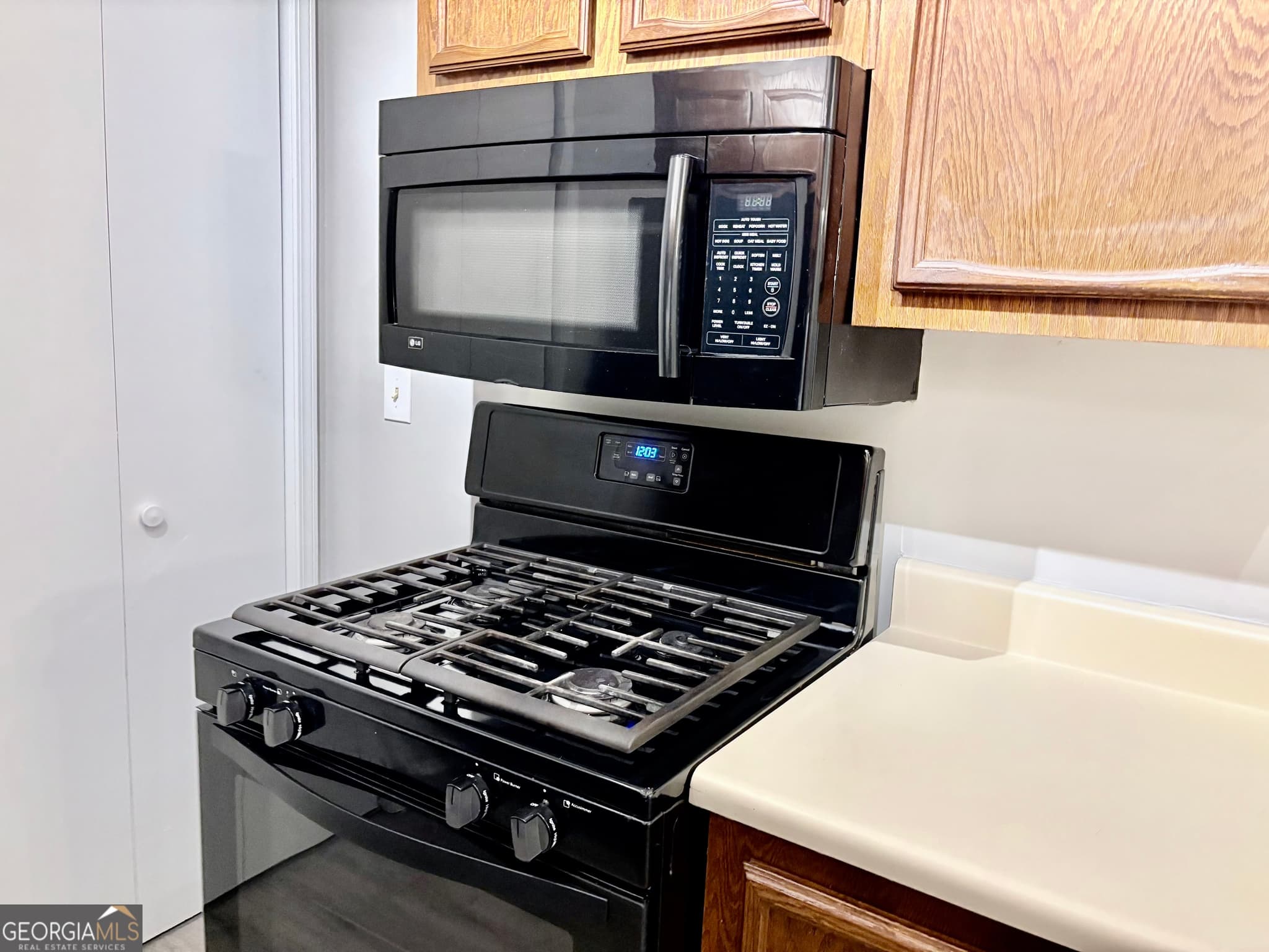 2 bedroom, 2 bathroom, 1,244 sq ft condominium for sale at 1380 Brockett Place, Clarkston, GA 30021 — photo 10