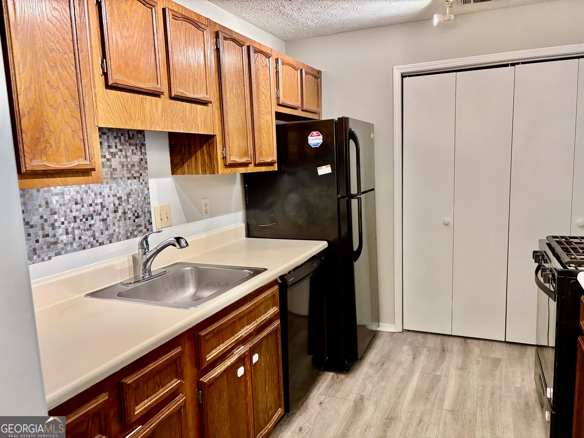 2 bedroom, 2 bathroom, 1,244 sq ft condominium for sale at 1380 Brockett Place, Clarkston, GA 30021 — photo 8
