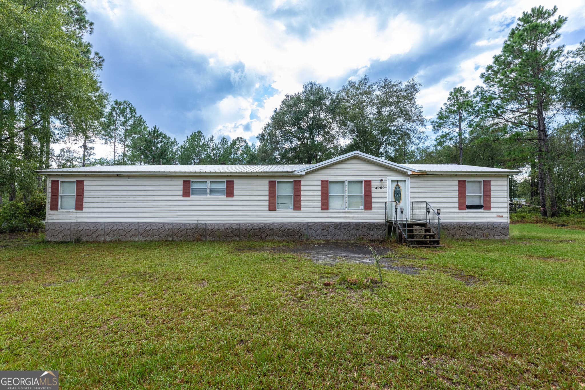 4 bedroom, 2 bathroom, 1,848 sq ft manufactured home,mobile home sold at 4909 Brown Branch Road, Blackshear, GA 31516