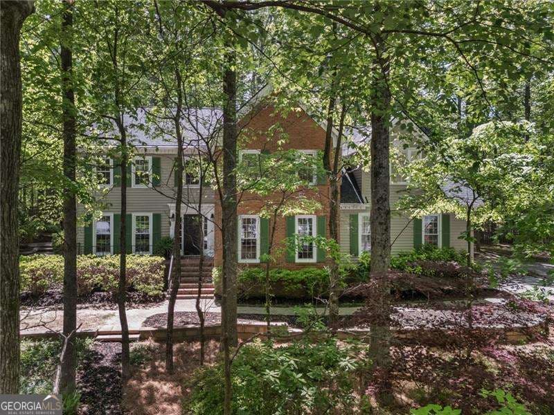 4 bedroom, 2.5 bathroom, 3,421 sq ft single family residence sold at 1819 Walker Ridge Drive, Marietta, GA 30064