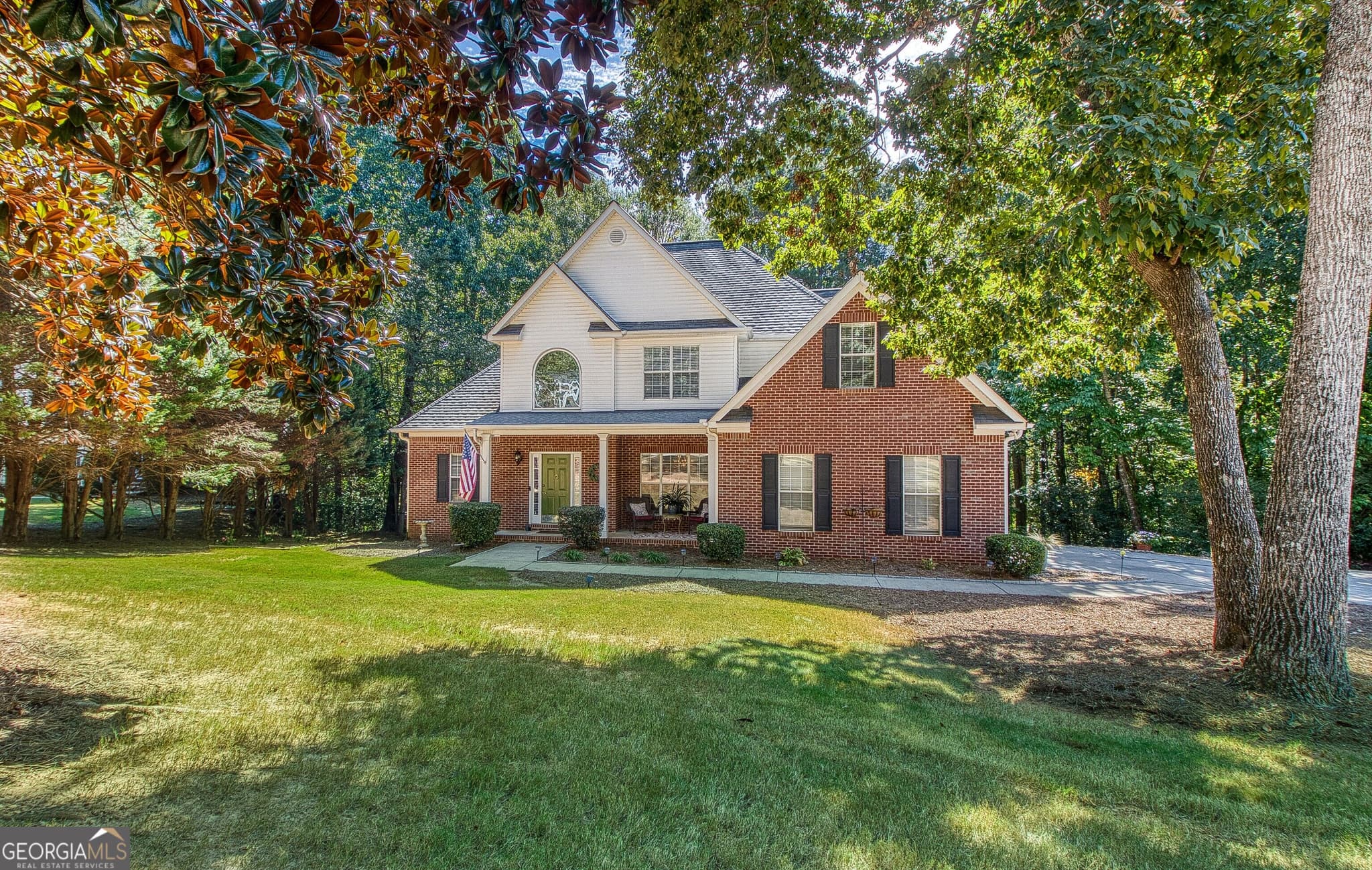 5 bedroom, 3 bathroom, 2,409 sq ft single family residence for sale at 15 Grange Way, Sharpsburg, GA 30277 — photo 3