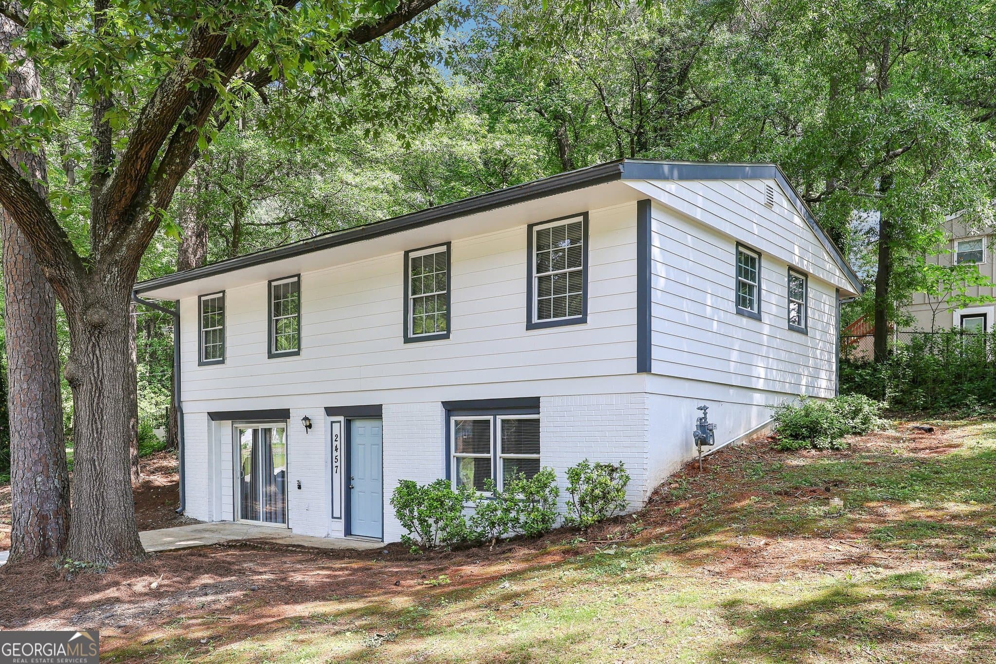 4 bedroom, 2 bathroom, 1,500 sq ft single family residence sold at 2457 Shiloh Drive, Decatur, GA 30034