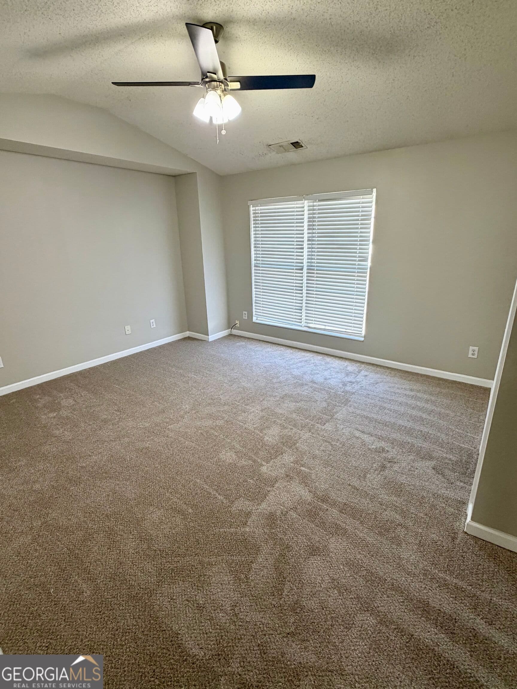 2 bedroom, 2.5 bathroom, 1,492 sq ft townhouse for rent at 2667 Parkway Trail, Lithonia, GA 30058 for $1,650 a month — photo 6