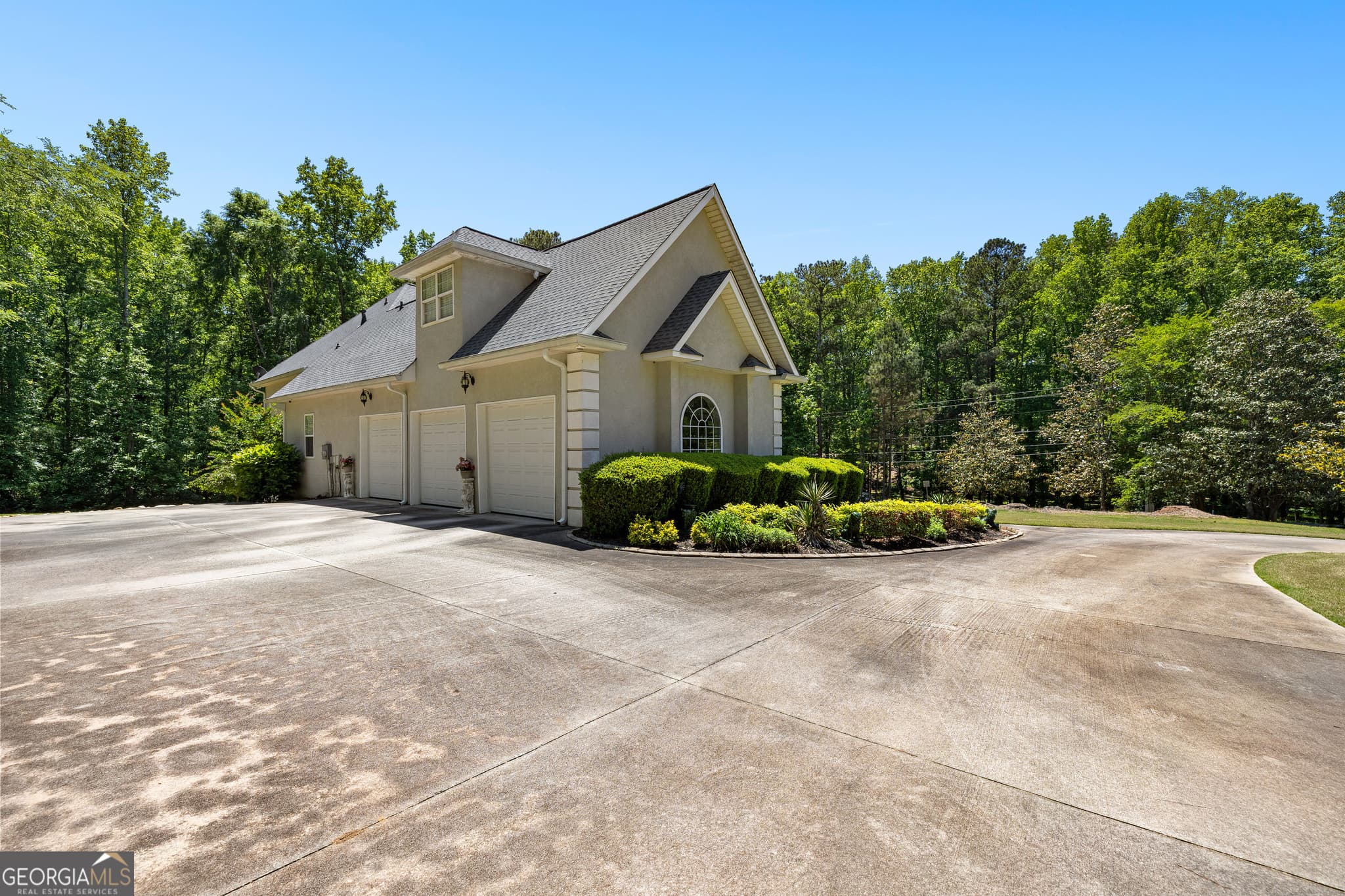 4 bedroom, 3 bathroom, 3,966 sq ft single family residence for sale at 915 Magnolia Way, Hampton, GA 30228 — photo 6