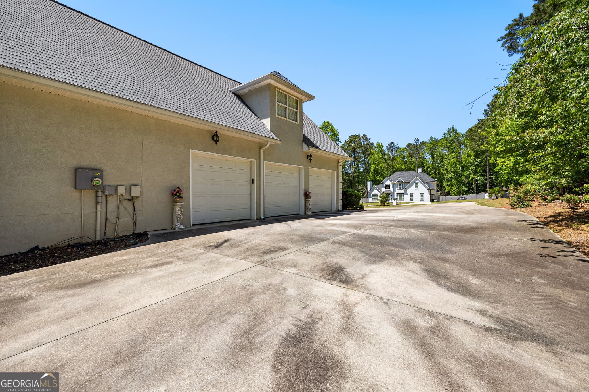 4 bedroom, 3 bathroom, 3,966 sq ft single family residence for sale at 915 Magnolia Way, Hampton, GA 30228 — photo 5
