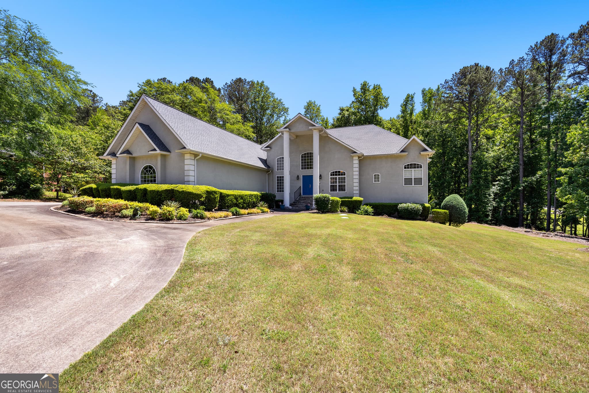 4 bedroom, 3 bathroom, 3,966 sq ft single family residence for sale at 915 Magnolia Way, Hampton, GA 30228 — photo 4