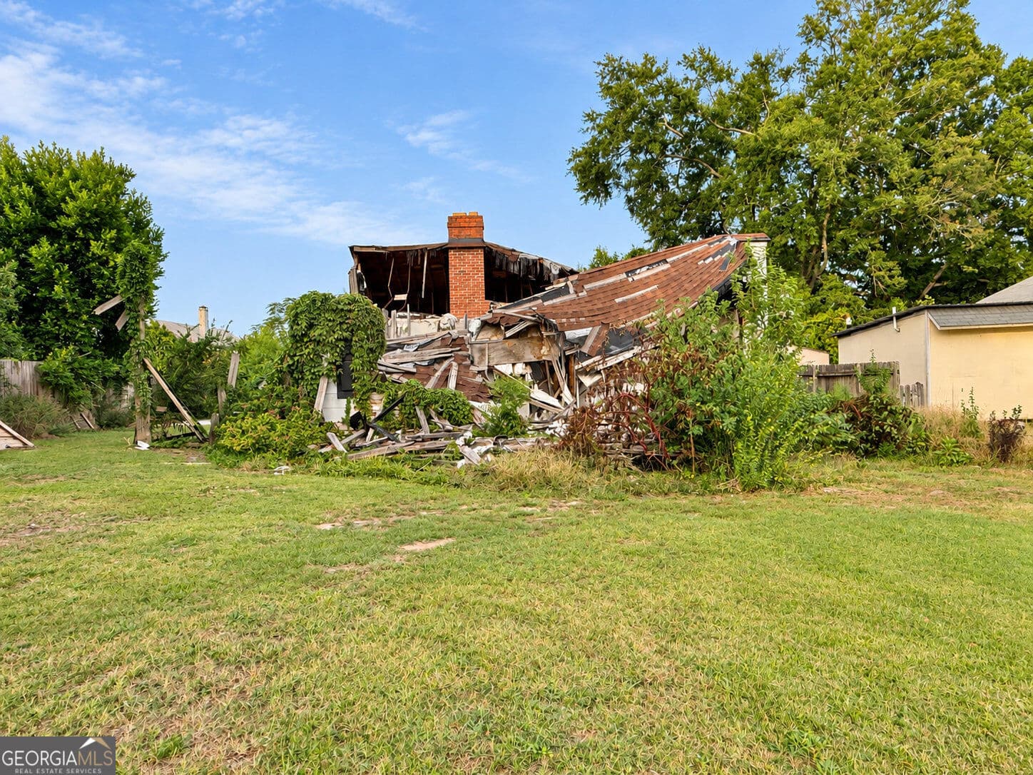 3 bedroom, 1 bathroom, 1,364 sq ft single family residence for sale at 2121 Lake Avenue, Augusta, GA 30904