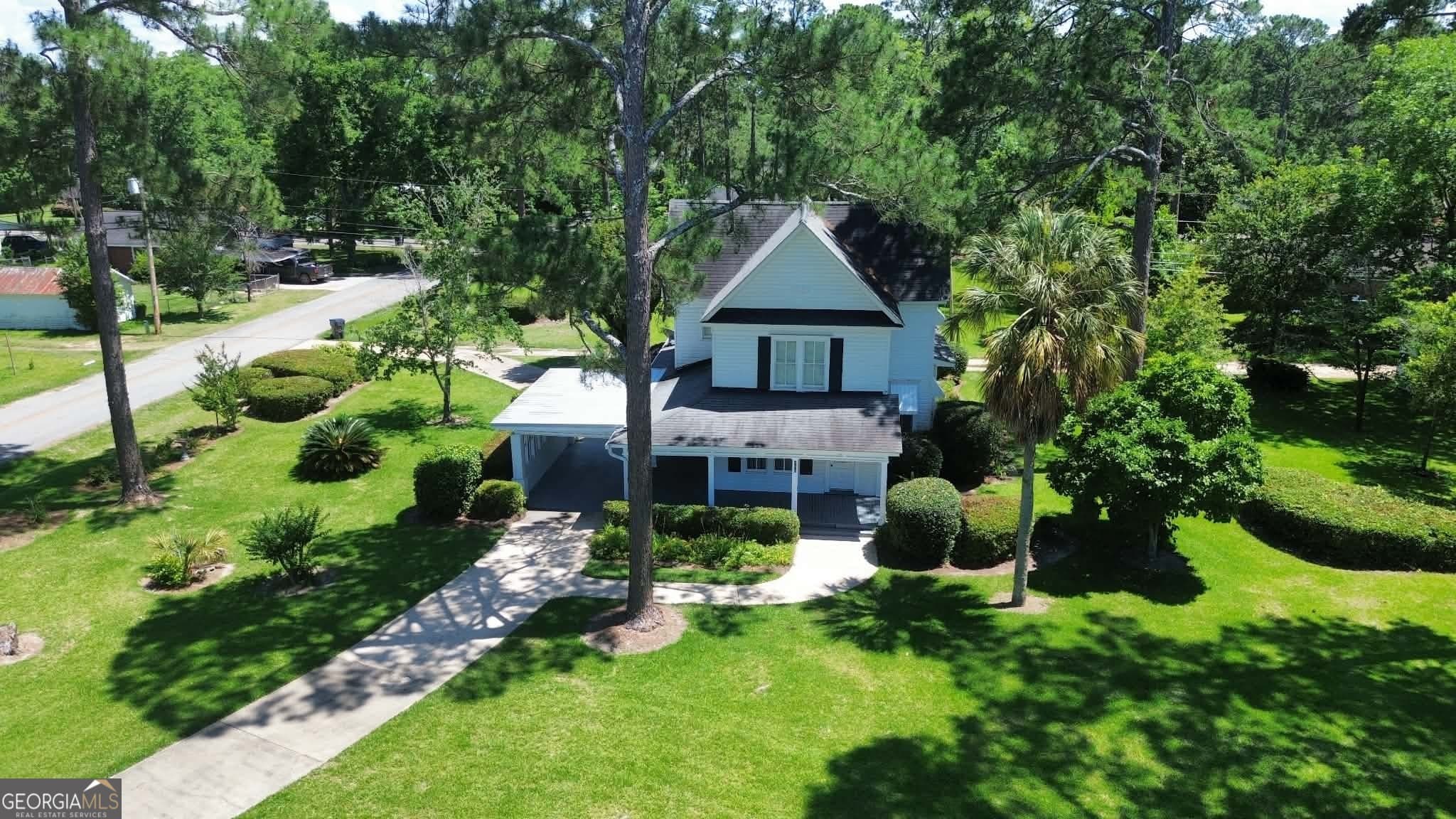 4 bedroom, 2 bathroom, 2,296 sq ft single family residence sold at 156 Ten Mile Road, Fitzgerald, GA 31750