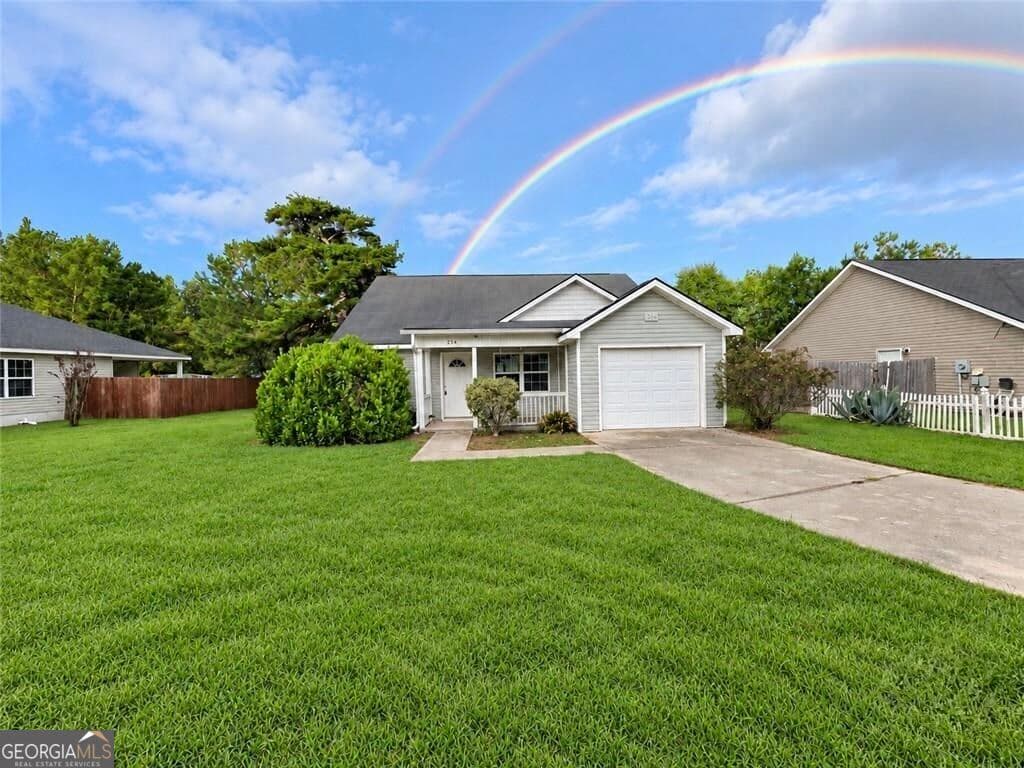 3 bedroom, 2 bathroom, 1,215 sq ft single family residence for sale at 214 Archer Road, Guyton, GA 31312 — photo 2