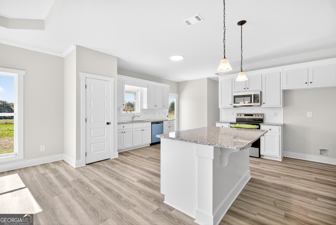 4 bedroom, 3 bathroom, 2,150 sq ft single family residence under contract at 2597 Bethany Bowersville Road 6, Canon, GA 30520 — photo 10