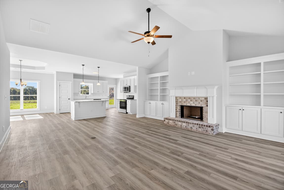 4 bedroom, 3 bathroom, 2,150 sq ft single family residence under contract at 2597 Bethany Bowersville Road 6, Canon, GA 30520 — photo 4