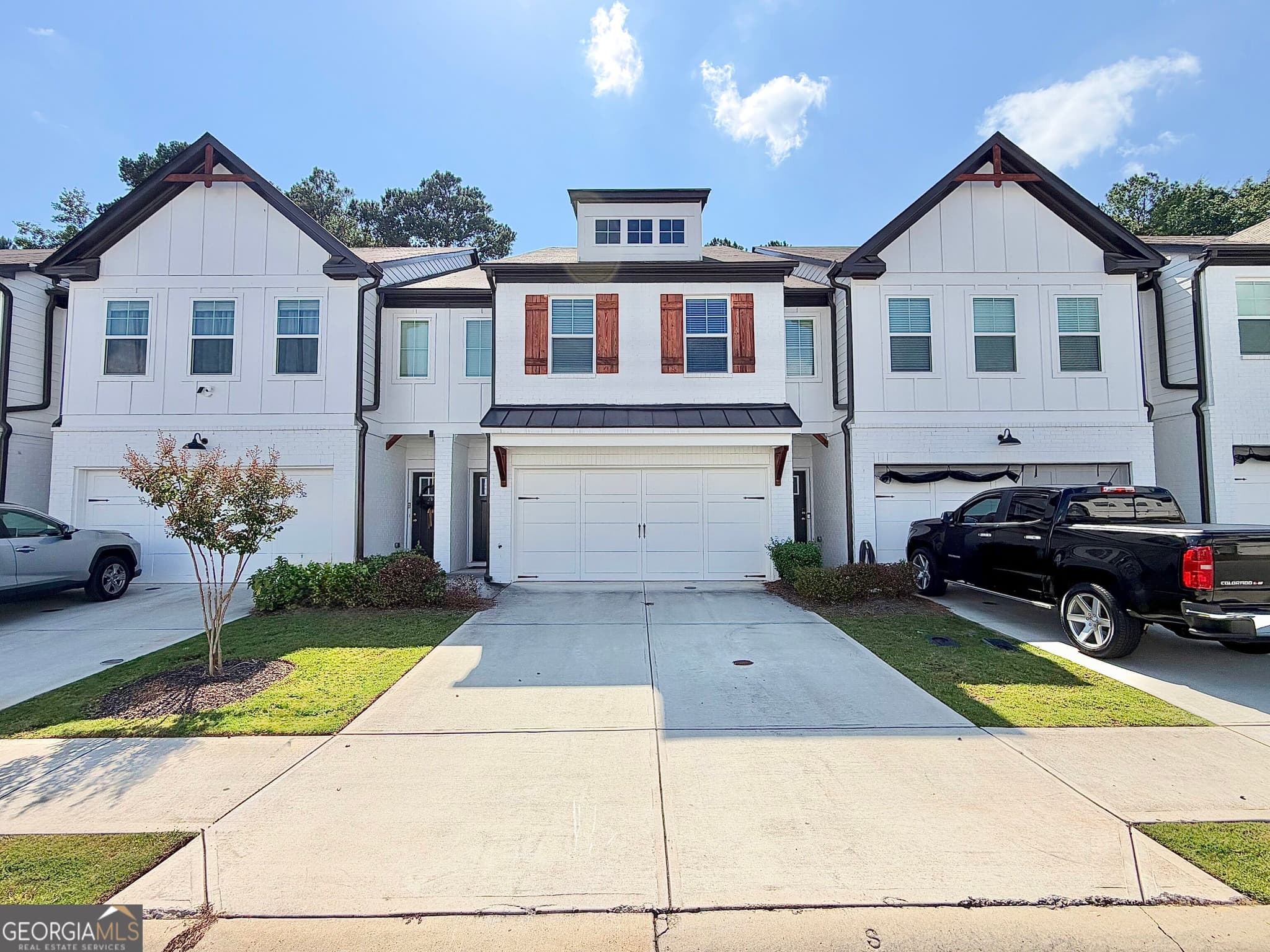 3 bedroom, 2.5 bathroom, 1,818 sq ft townhouse for rent at 263 Auburn Valley Way, Auburn, GA 30011 for $2,000 a month — photo 2