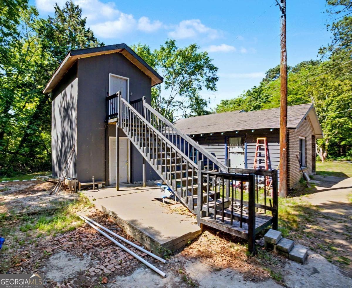 6 bedroom, 1 bathroom, 1,600 sq ft single family residence for sale at 4056 Church Street, Conley, GA 30288 — photo 6
