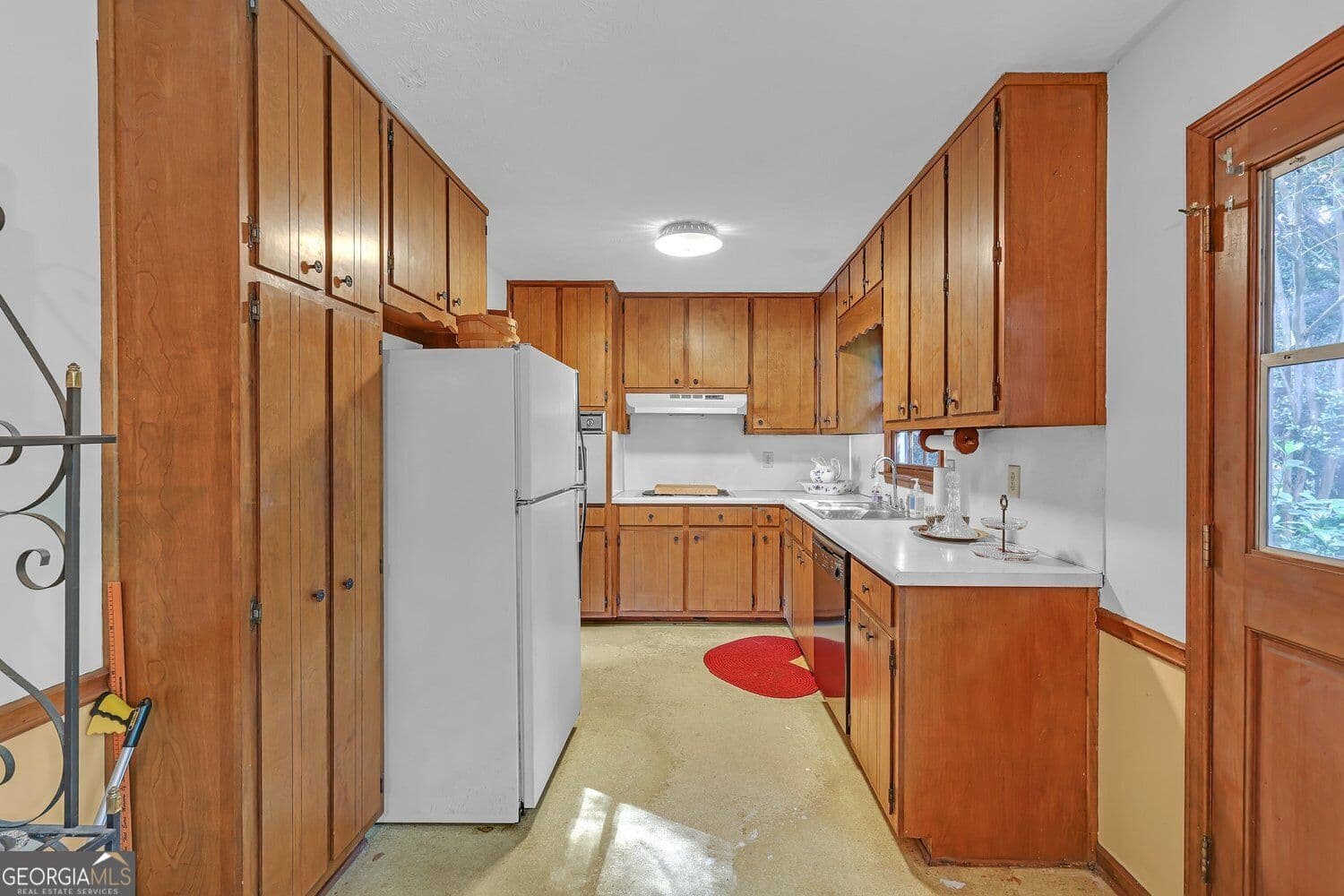 3 bedroom, 2 bathroom, 2,796 sq ft single family residence for sale at 1466 Hewatt Road, Lilburn, GA 30047 — photo 8