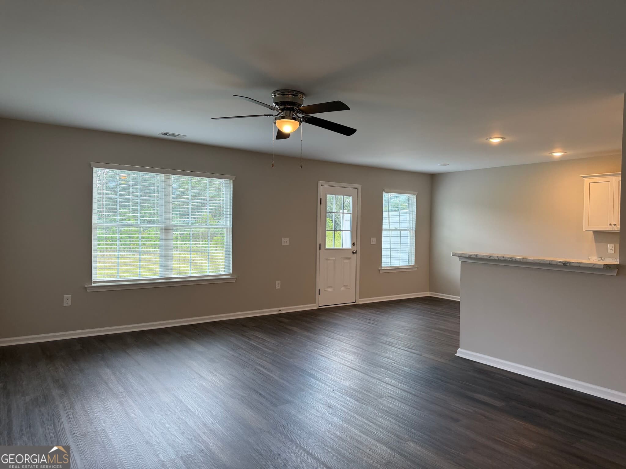 3 bedroom, 2 bathroom, 1,362 sq ft townhouse for sale at 141 Callaway Crescent, Statesboro, GA 30458 — photo 7