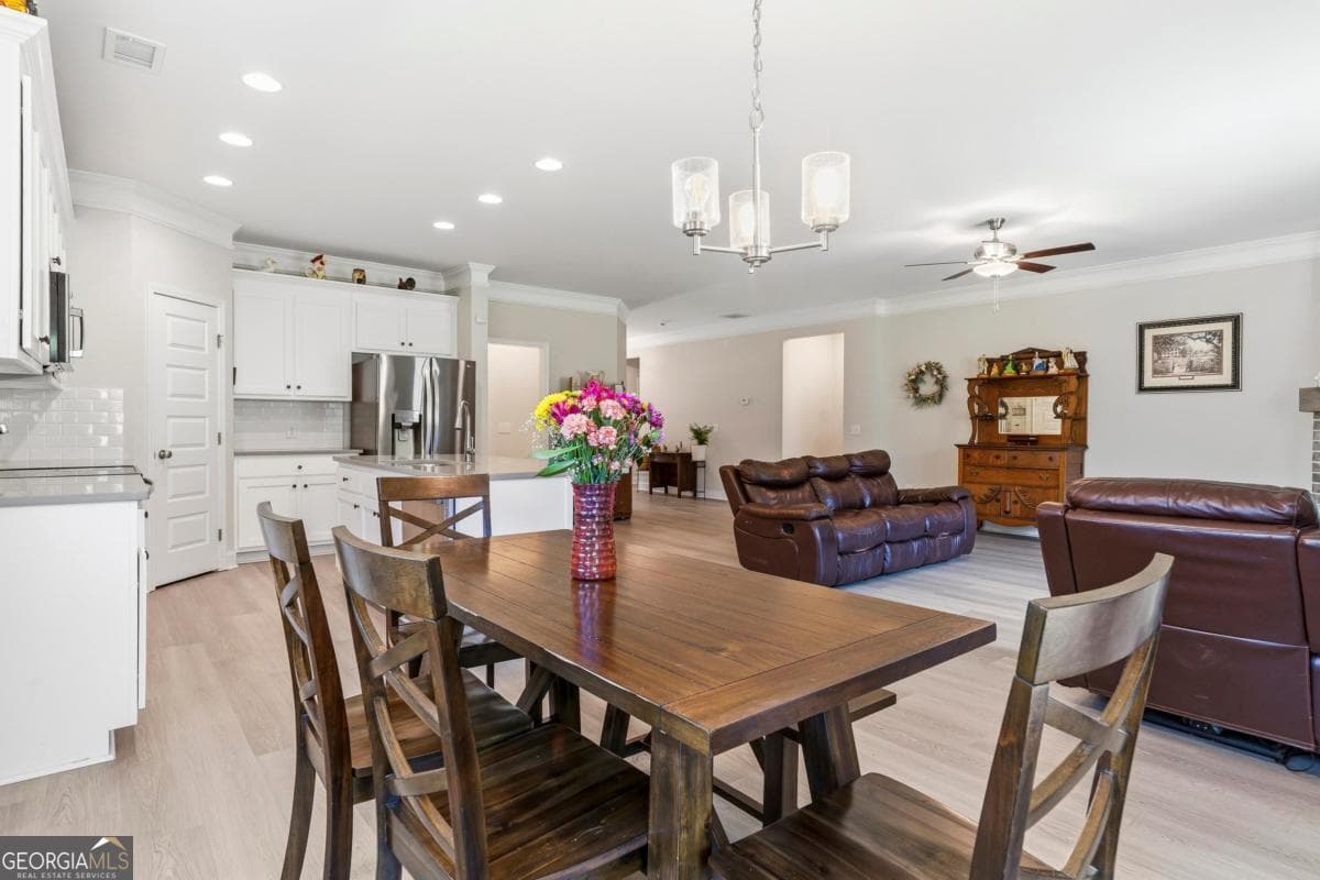 3 bedroom, 2 bathroom, 1,996 sq ft single family residence under contract at 145 Pearl Moon Drive, Eatonton, GA 31024 — photo 9