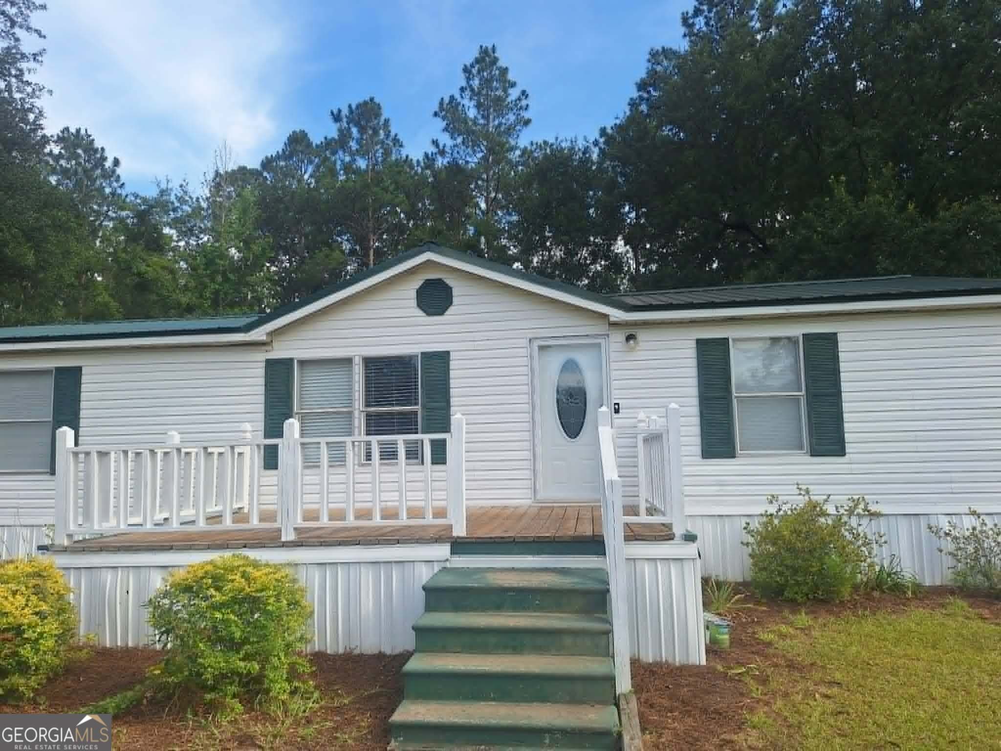 3 bedroom, 2 bathroom, 1,248 sq ft manufactured home,single family residence for sale at 21 White Acre Lane, Baxley, GA 31513