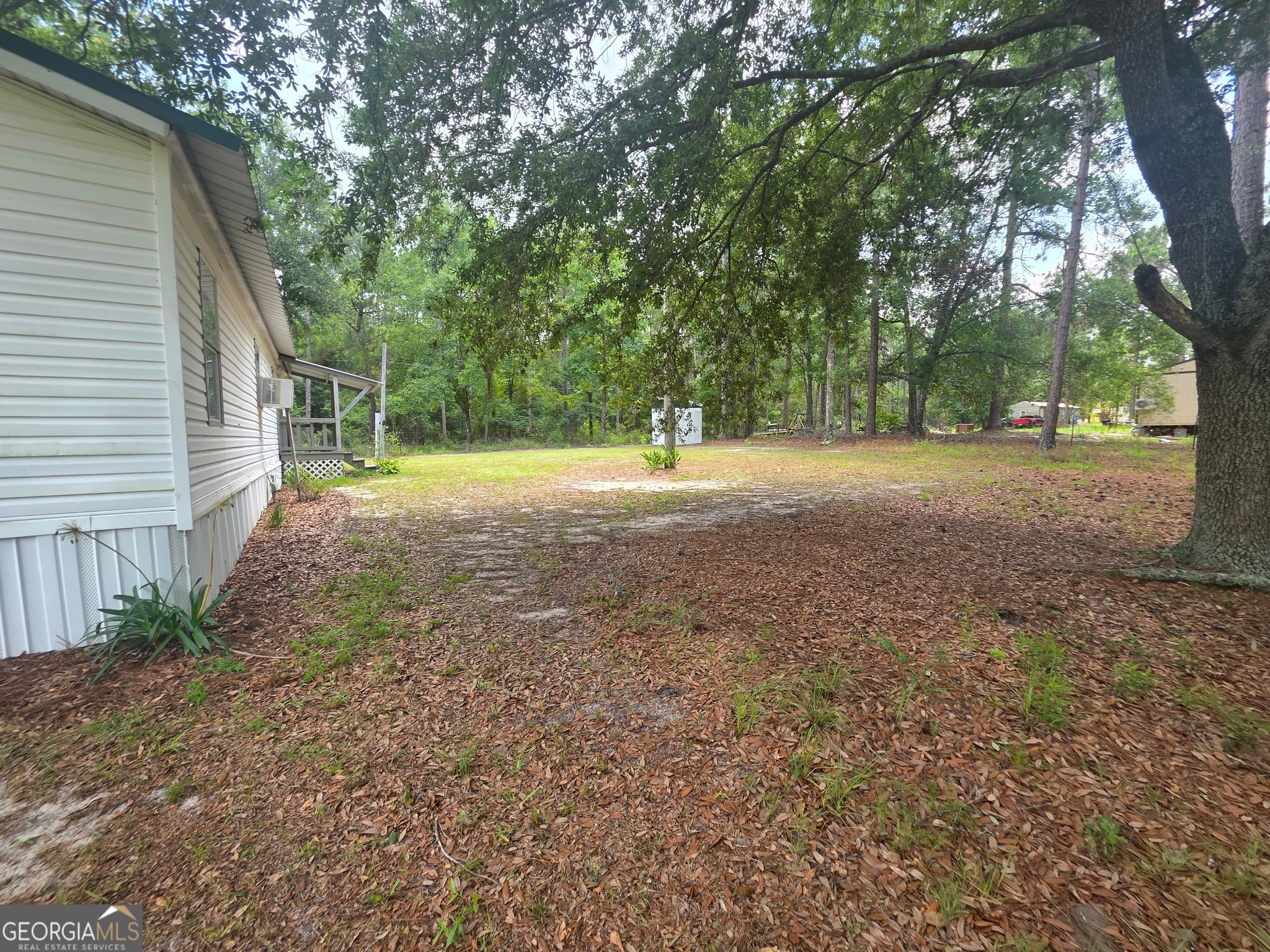3 bedroom, 2 bathroom, 1,248 sq ft manufactured home,single family residence for sale at 21 White Acre Lane, Baxley, GA 31513 — photo 5