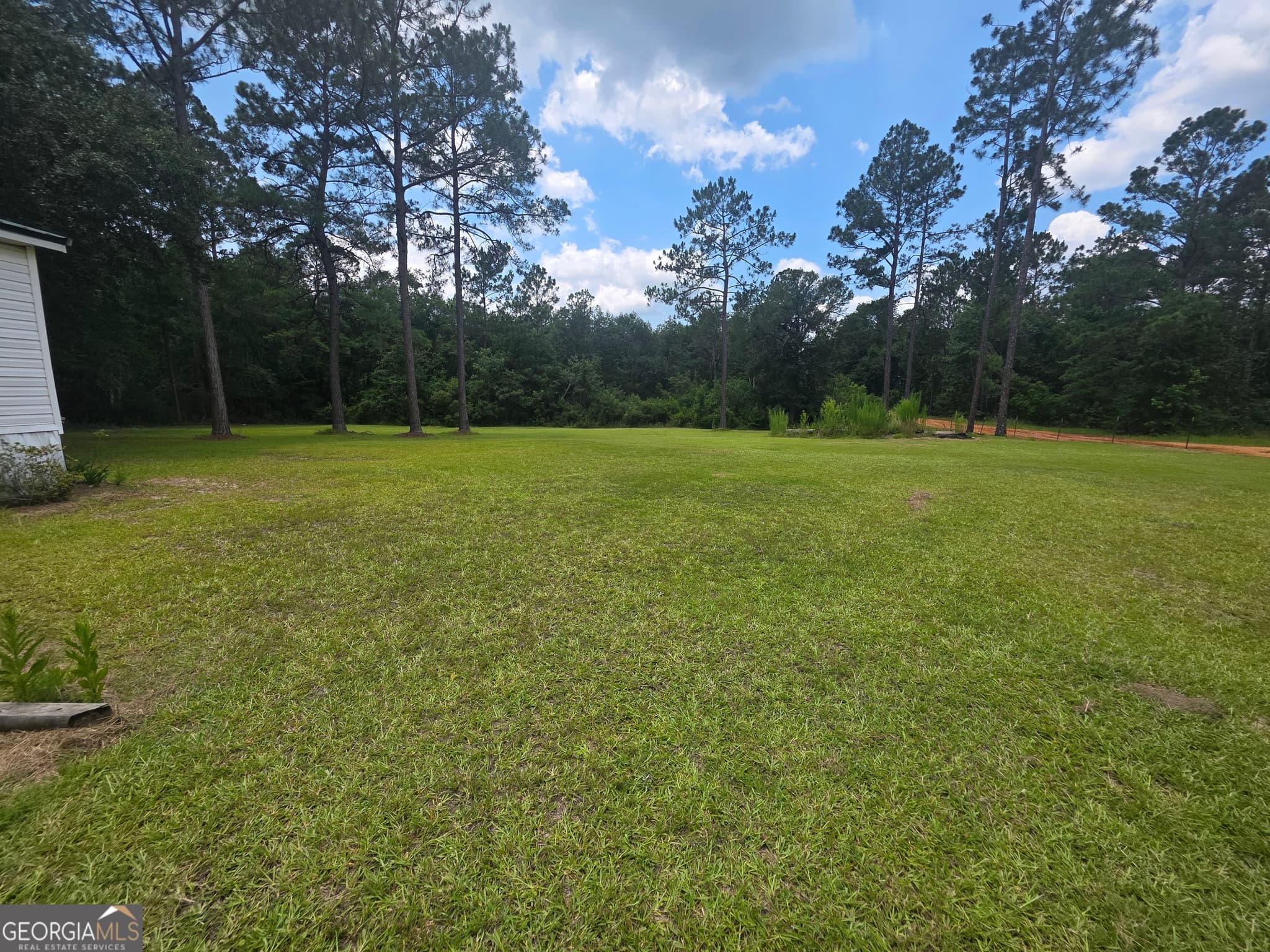 3 bedroom, 2 bathroom, 1,248 sq ft manufactured home,single family residence for sale at 21 White Acre Lane, Baxley, GA 31513 — photo 4