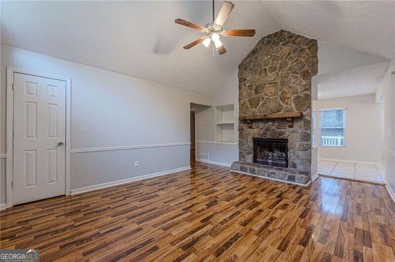 3 bedroom, 2 bathroom, 1,218 sq ft single family residence for sale at 549 Pineland Circle, Mableton, GA 30126 — photo 6