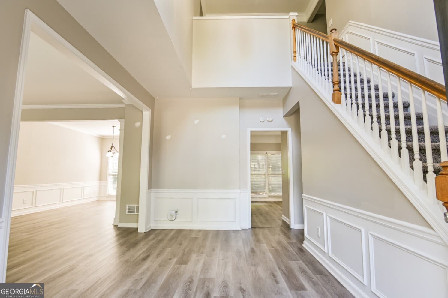 4 bedroom, 2.5 bathroom, 2,216 sq ft single family residence for sale at 185 Gainford Court, Johns Creek, GA 30097 — photo 5