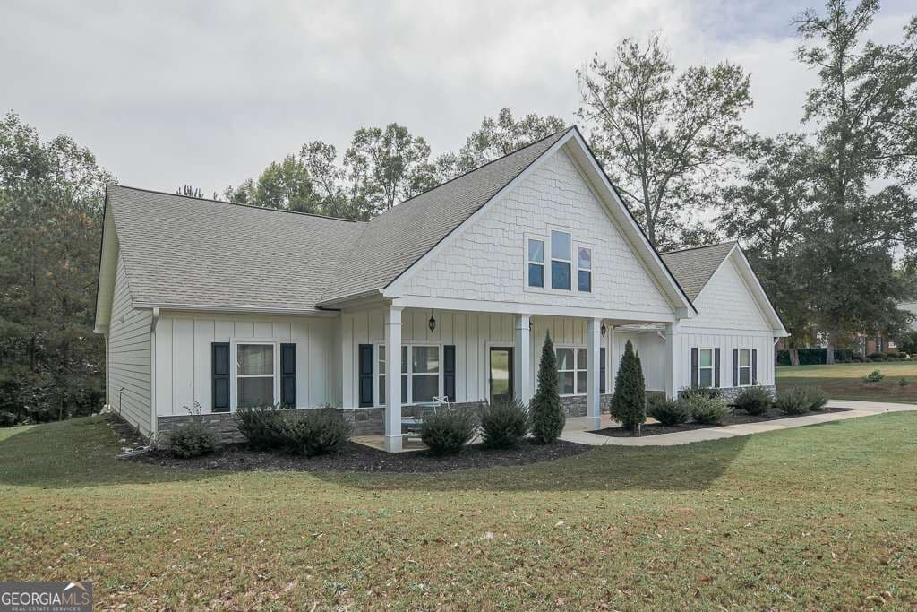 4 bedroom, 3 bathroom single family residence for sale at 155 Alcovy Reserve Way, Covington, GA 30014 — photo 2