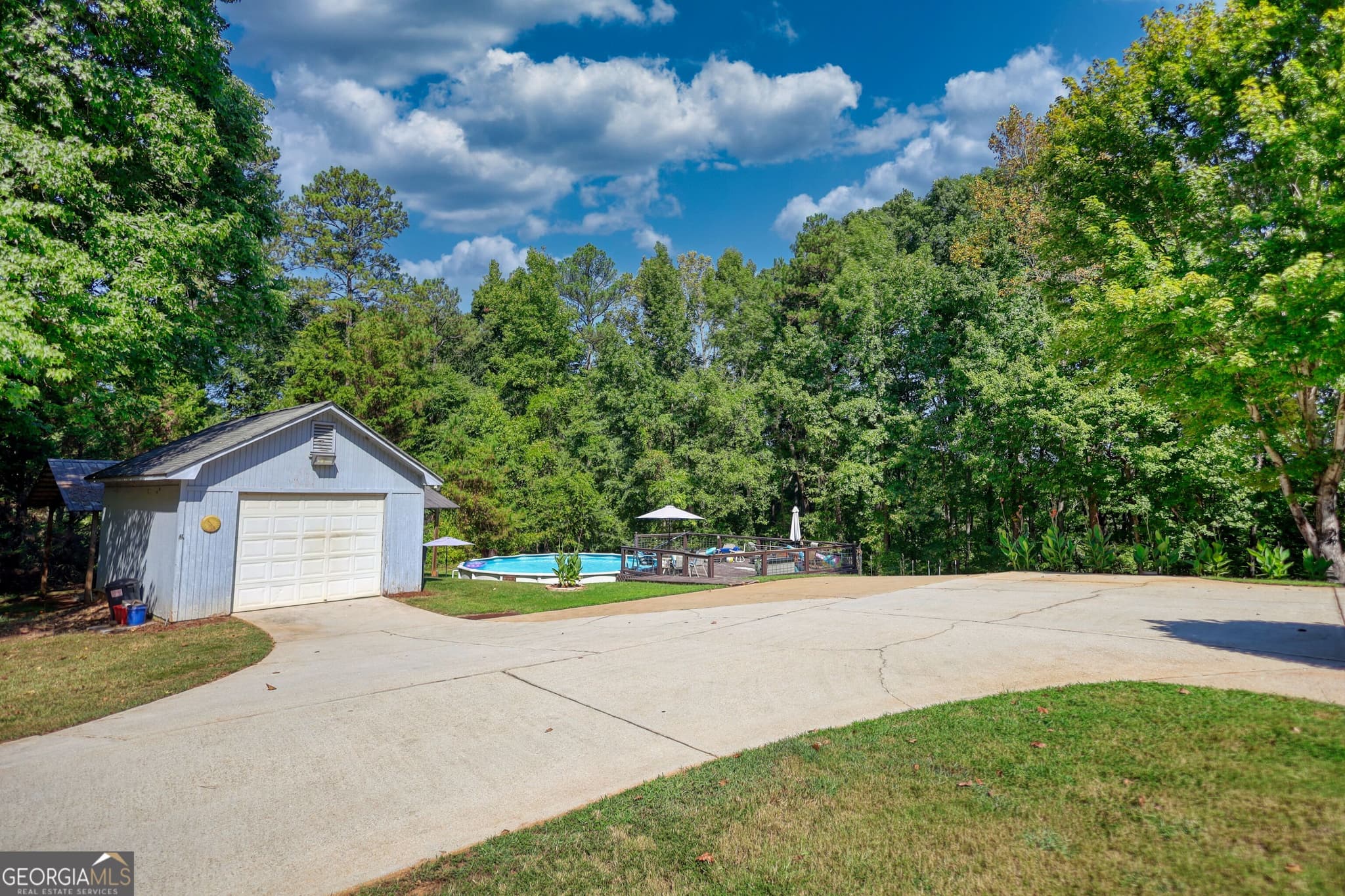 4 bedroom, 3.5 bathroom, 4,294 sq ft single family residence for sale at 336 Channing Cope Road, Covington, GA 30016 — photo 4