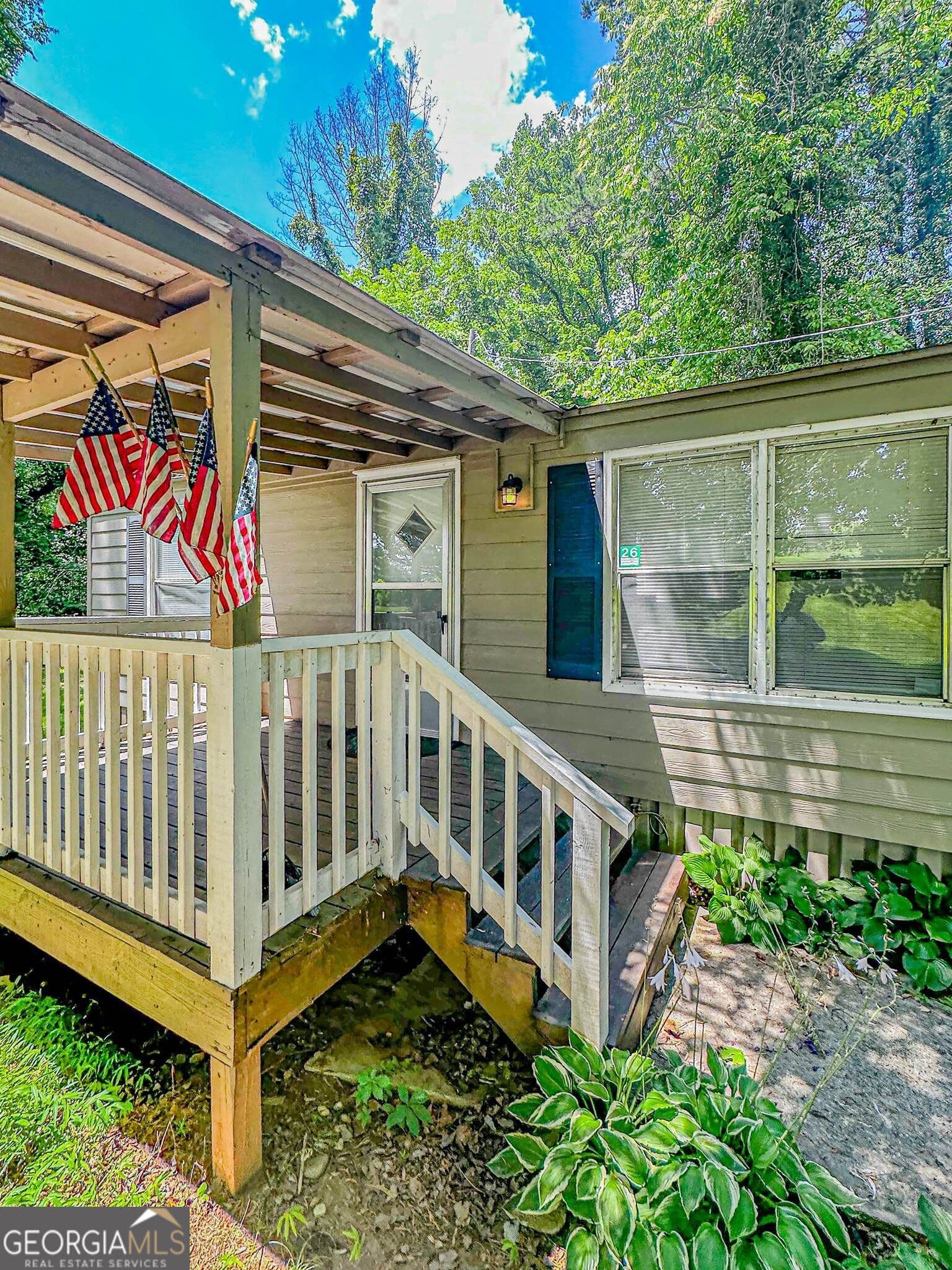 3 bedroom, 2 bathroom, 1,040 sq ft manufactured home,single family residence for rent at 6220 Town Creek Road, Dahlonega, GA 30533 for $1,425 a month — photo 4