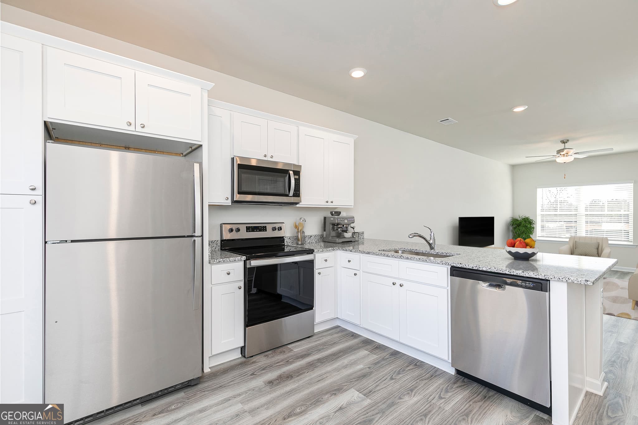 2 bedroom, 2.5 bathroom, 1,187 sq ft townhouse for sale at 253 Rooker Drive, Lagrange, GA 30241 — photo 5