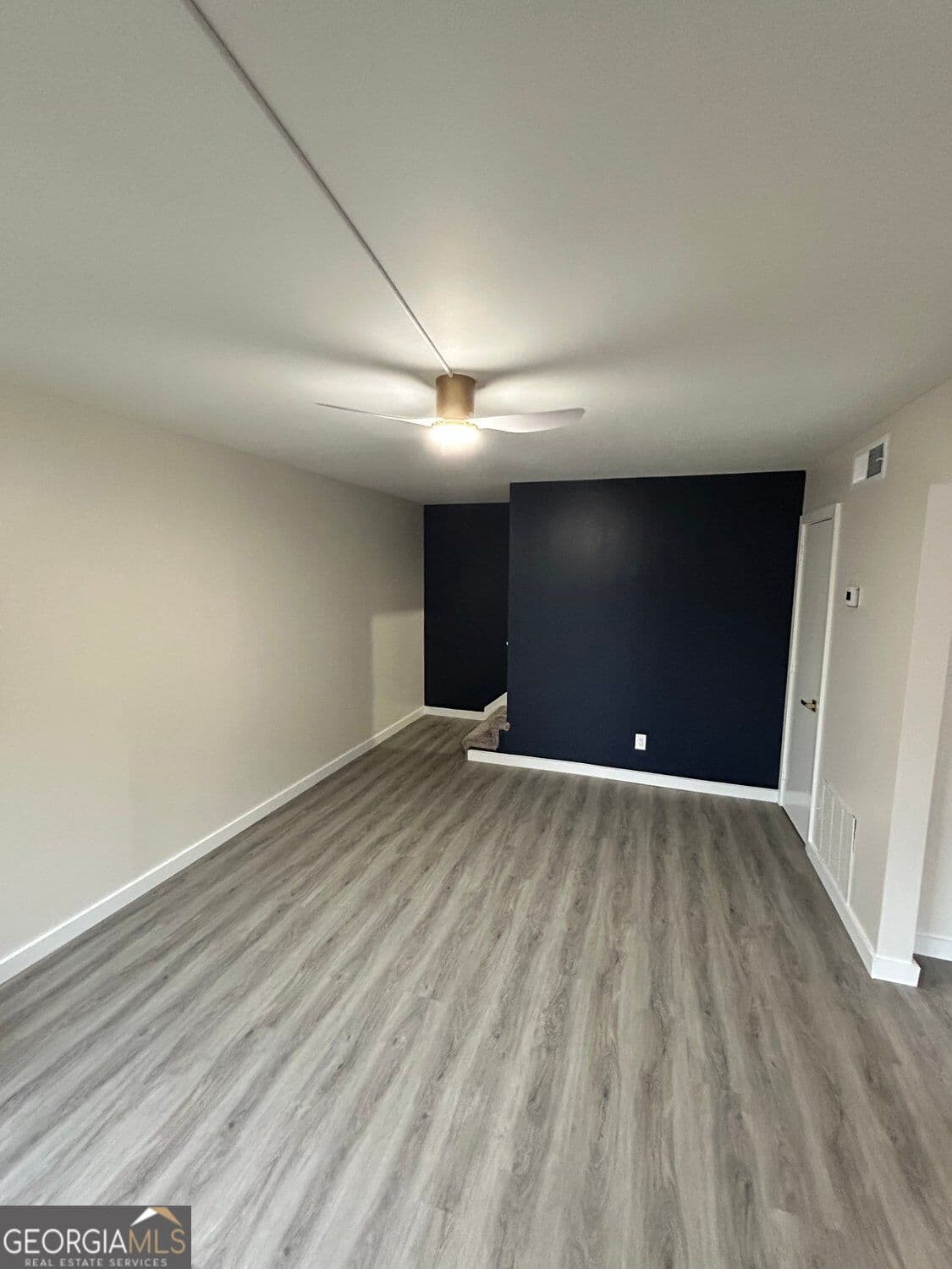 2 bedroom, 1 bathroom, 840 sq ft condominium for sale at 3541 Old Chamblee Tucker Road H, Atlanta, GA 30340 — photo 2