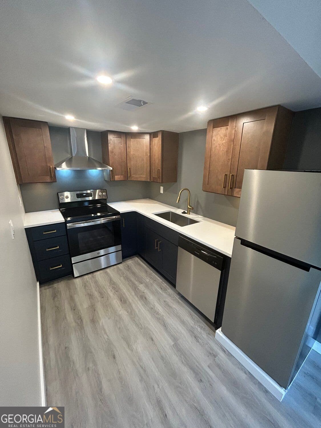2 bedroom, 1 bathroom, 840 sq ft condominium for sale at 3541 Old Chamblee Tucker Road H, Atlanta, GA 30340 — photo 4