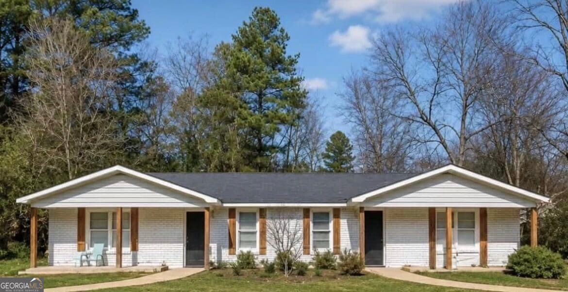 2 bedroom, 1 bathroom, 3,712 sq ft single family residence for rent at 540 Aubrey Drive, Athens, GA 30606 for $1,400 a month — photo 1 of 12
