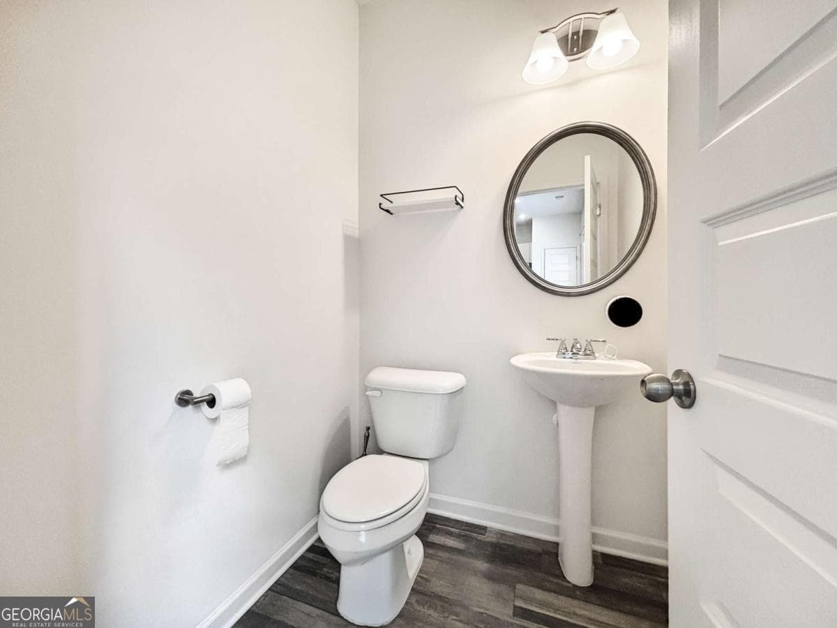 3 bedroom, 2.5 bathroom, 1,766 sq ft townhouse for rent at 5784 Silver Lake Drive, Mableton, GA 30126 for $2,399 a month — photo 7