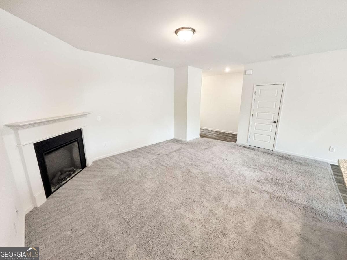 3 bedroom, 2.5 bathroom, 1,766 sq ft townhouse for rent at 5784 Silver Lake Drive, Mableton, GA 30126 for $2,399 a month — photo 3