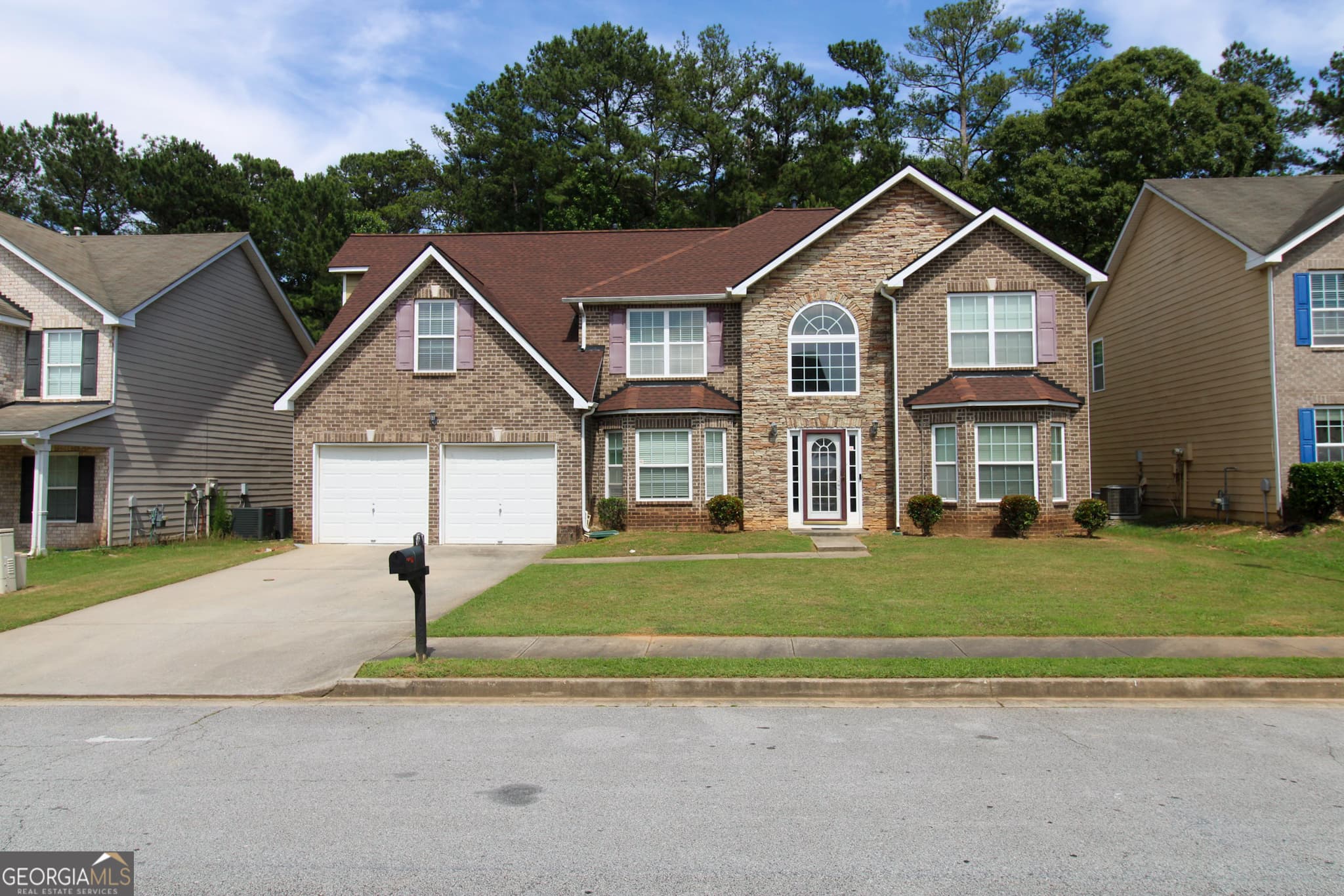 5 bedroom, 3 bathroom, 3,100 sq ft single family residence sold at 6632 Chason Woods Court, Jonesboro, GA 30238
