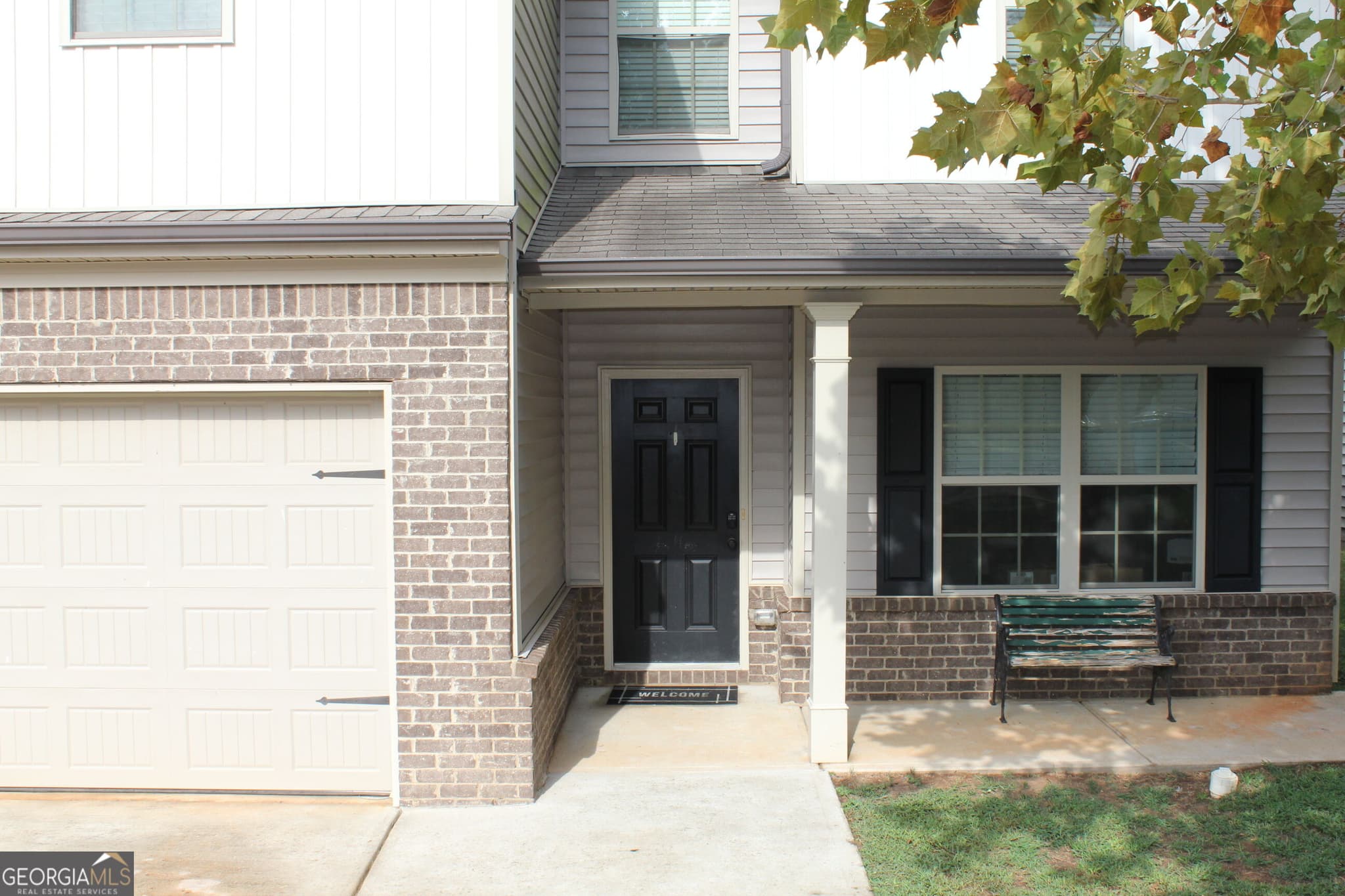 4 bedroom, 2.5 bathroom, 2,177 sq ft single family residence for sale at 169 Madison Avenue, Jackson, GA 30233 — photo 2