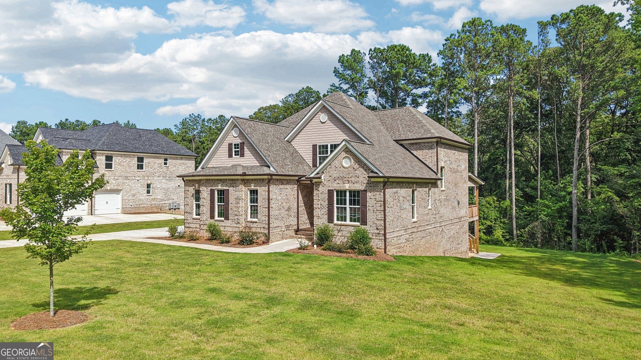 4 bedroom, 4.5 bathroom, 3,653 sq ft single family residence for sale at 8033 White Stone Boulevard, Douglasville, GA 30135 — photo 3