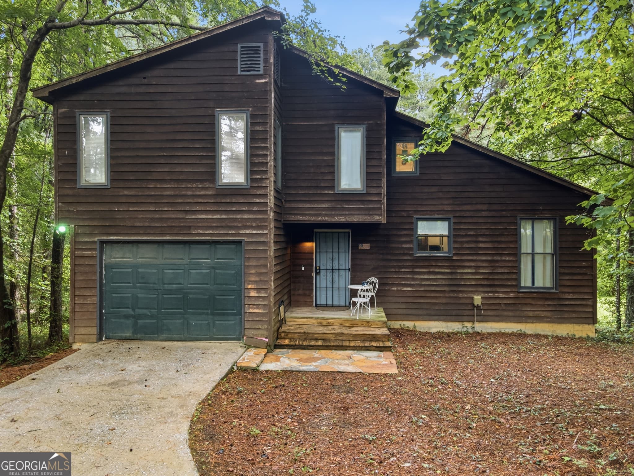 3 bedroom, 2.5 bathroom, 2,847 sq ft single family residence for sale at 242 Pine Pitch Road, Cedartown, GA 30125 — photo 1 of 43