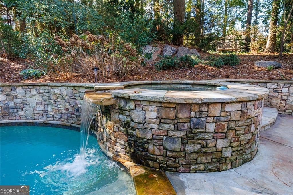 5 bedroom, 6 bathroom, 4,842 sq ft single family residence for sale at 2893 Thurleston Lane, Duluth, GA 30097 — photo 6