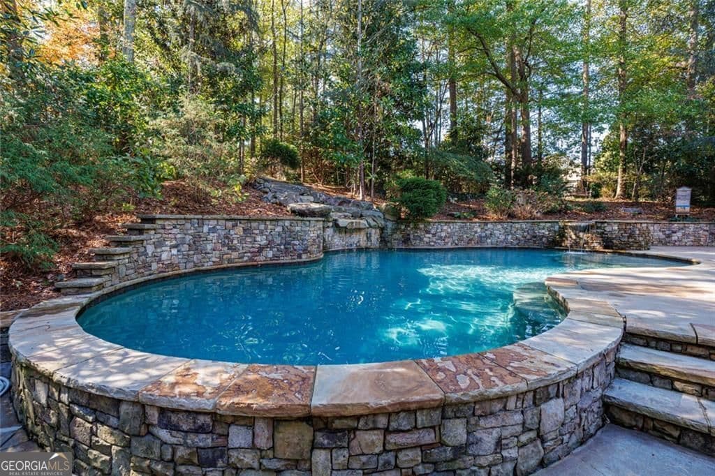 5 bedroom, 6 bathroom, 4,842 sq ft single family residence for sale at 2893 Thurleston Lane, Duluth, GA 30097 — photo 4