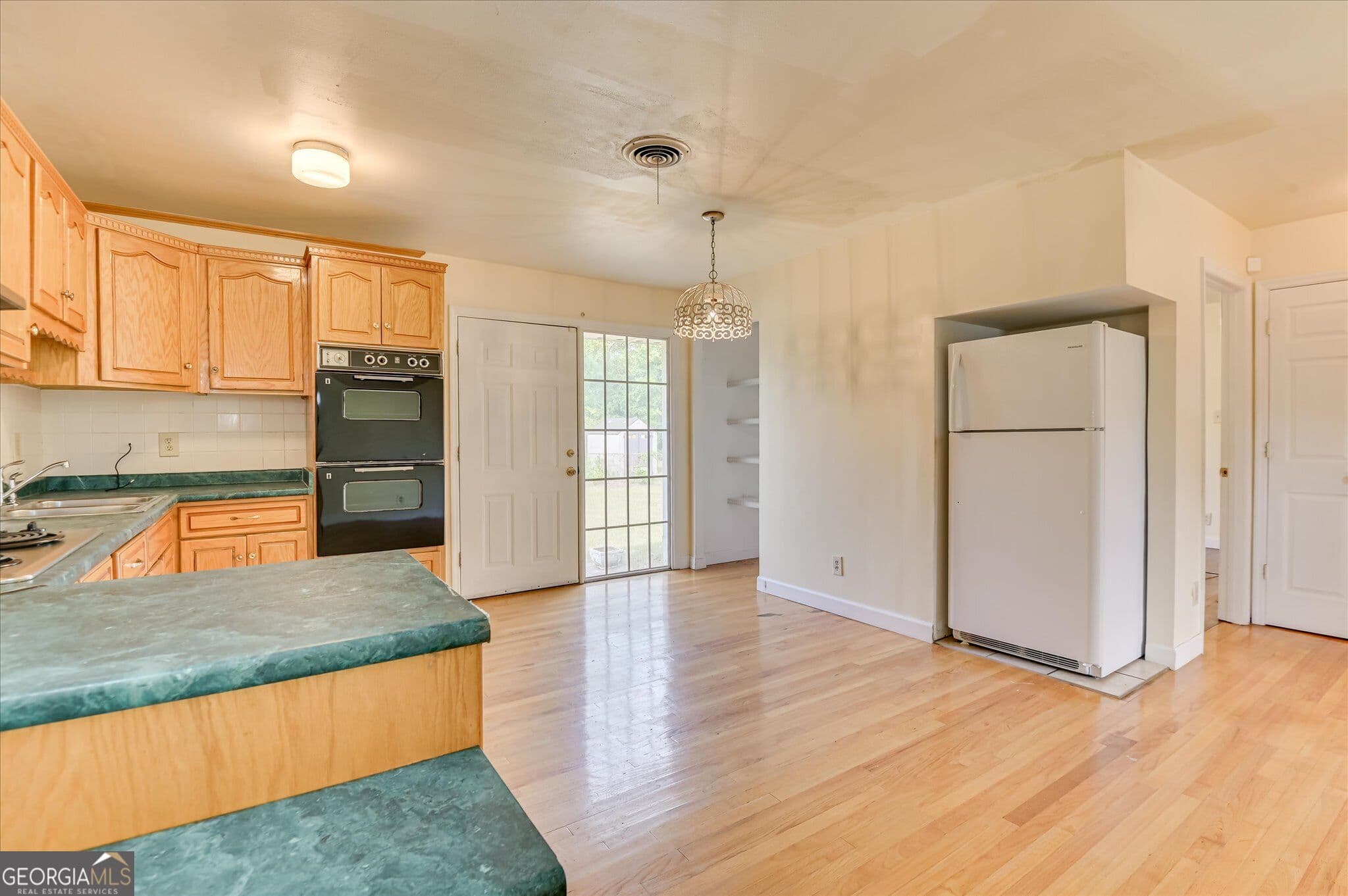 4 bedroom, 2 bathroom, 1,305 sq ft single family residence for sale at 2083 Hillsinger Road, Augusta, GA 30904 — photo 10